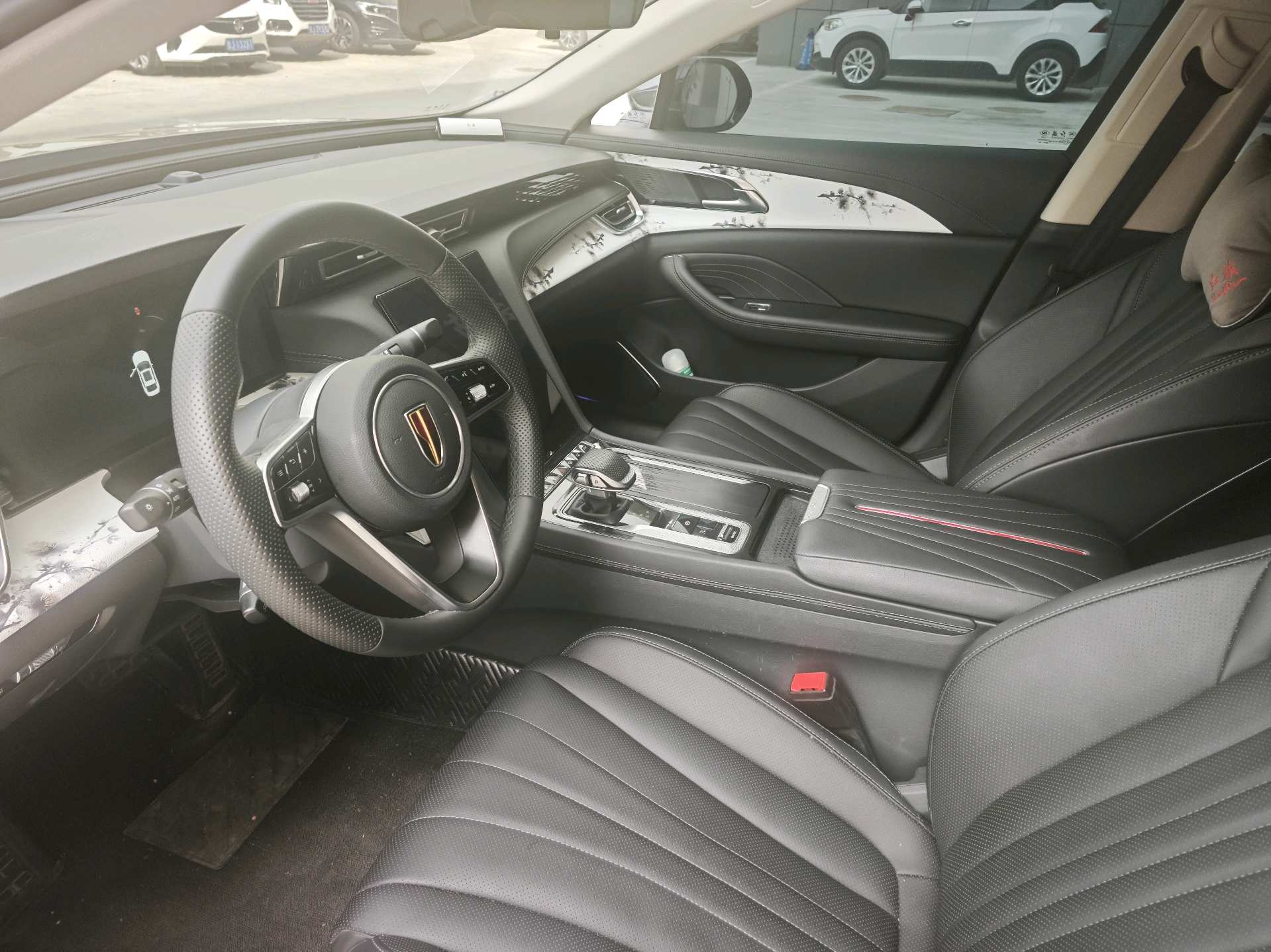 红旗 2025款 H5 PHEV 1.5T 170 超混版