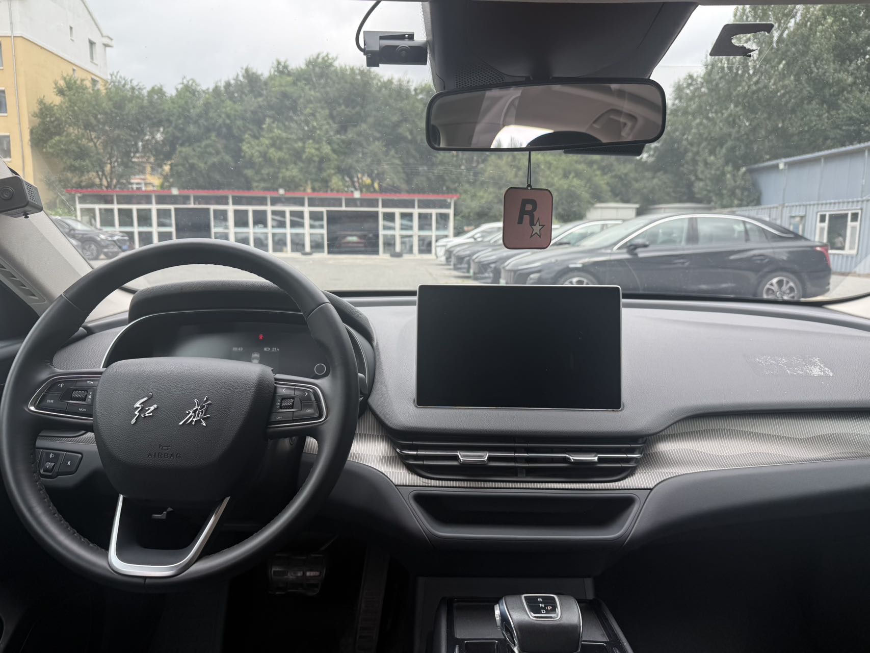 红旗 2022款 E-QM5 431km 换电乐享版