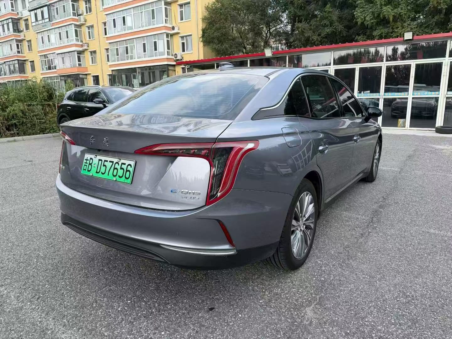 Hongqi E-QM5 2023 Facelift Base Mobility