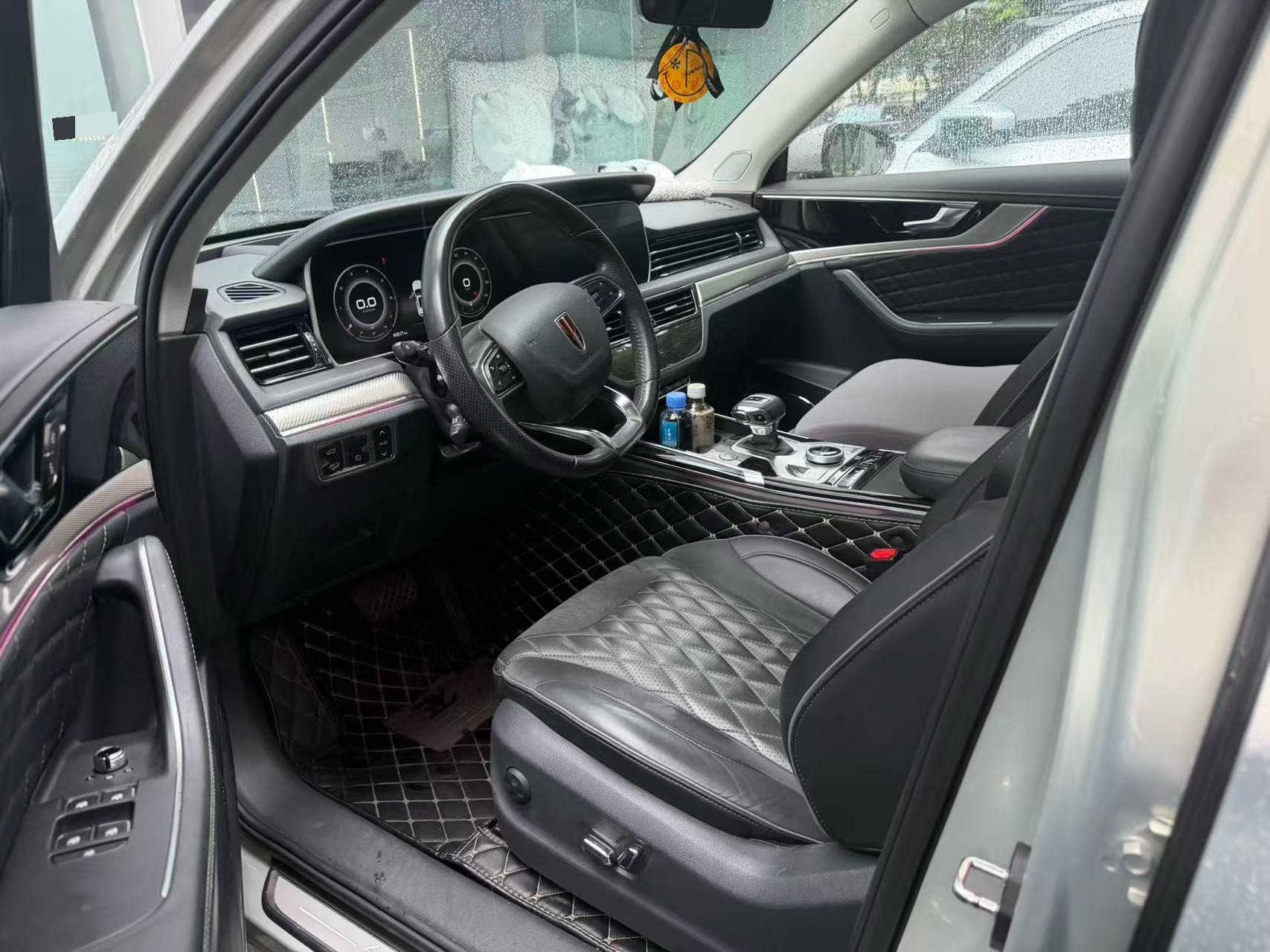 Hongqi HS5 2019 2.0T Four-Wheel Drive Smart Connect Flagship Enjoyment