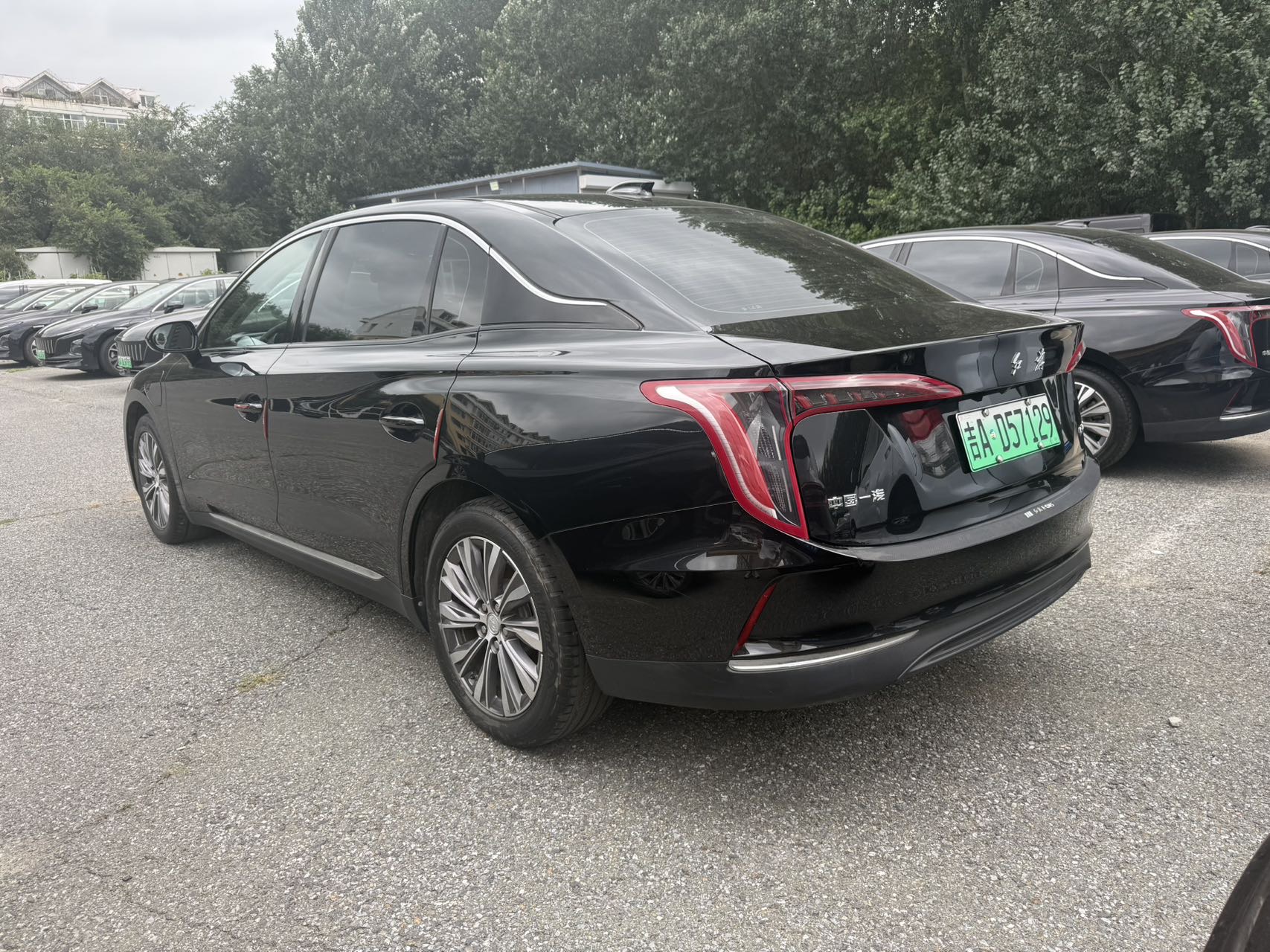 红旗 2022款 E-QM5 431km 换电乐享版