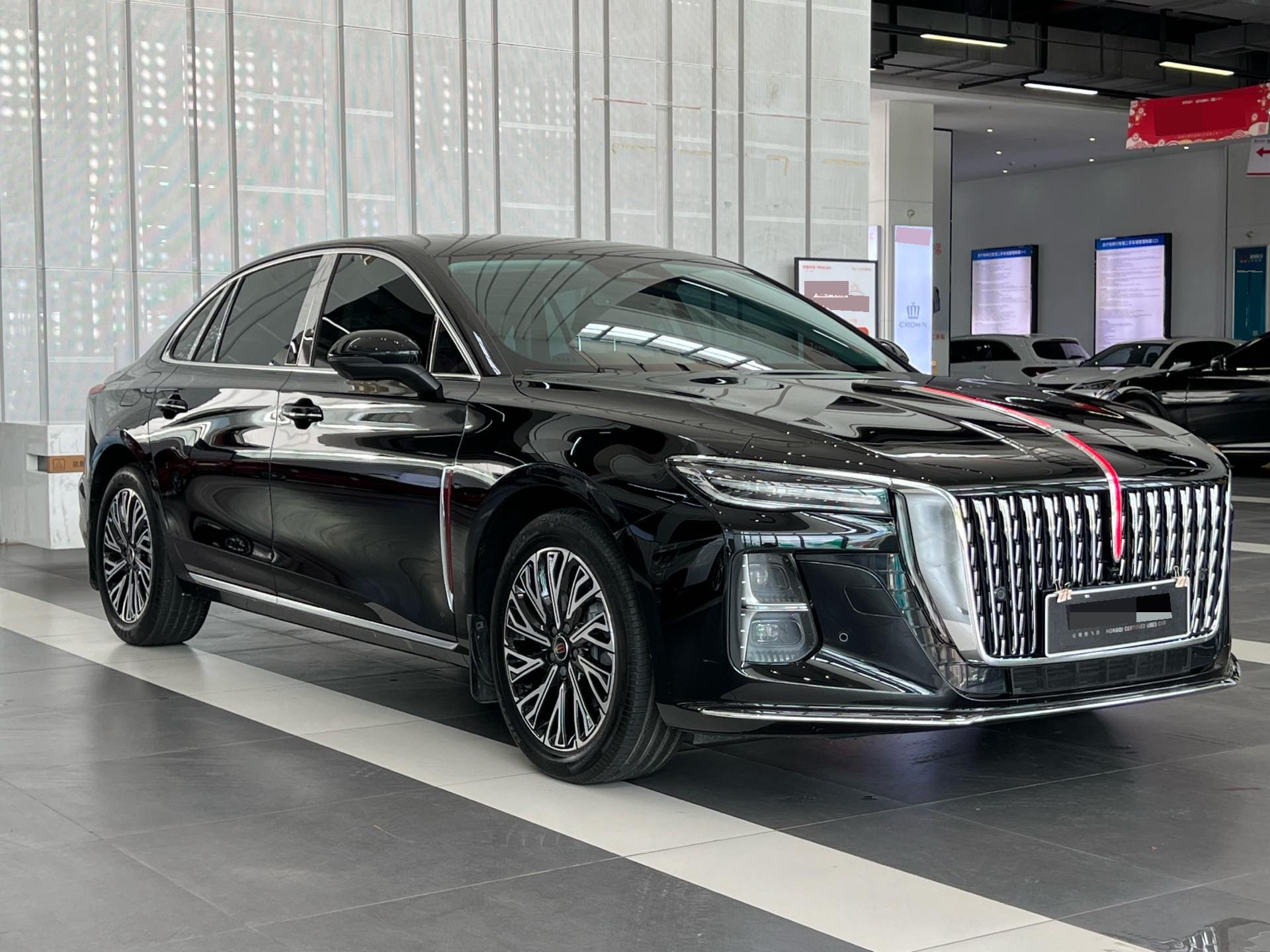 红旗 2025款 H5 2.0T 旗畅50万辆纪念版