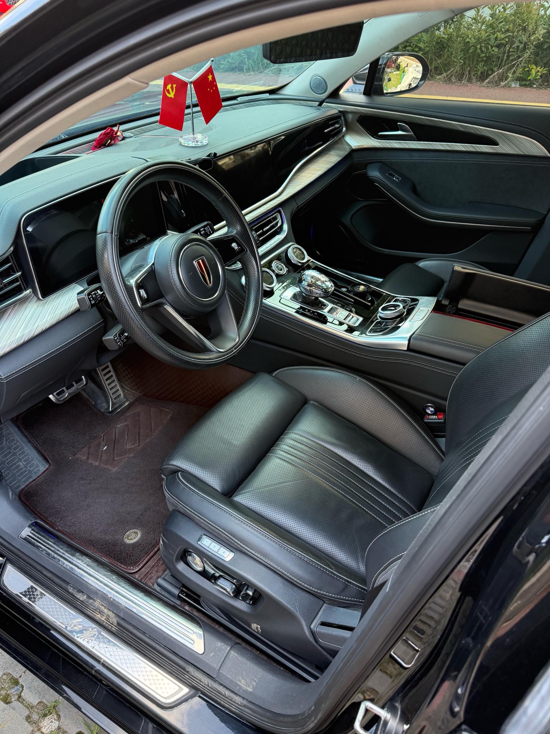 Hongqi H9 2020 3.0T