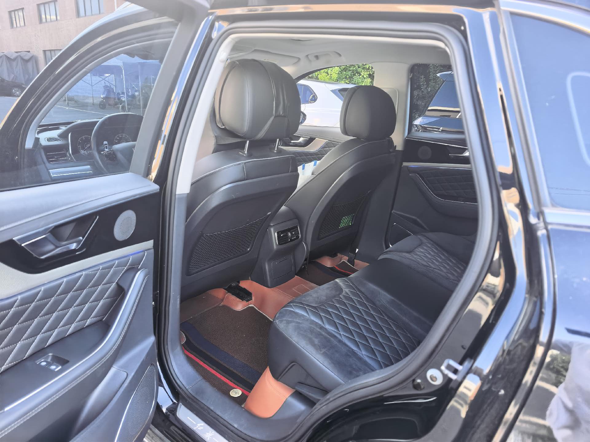 Hongqi HS5 2019 2.0T Smart Connect Flagship Enjoyment