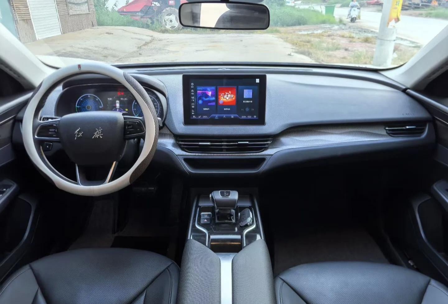 Hongqi E-QM5 2021 Charging Didi Edition