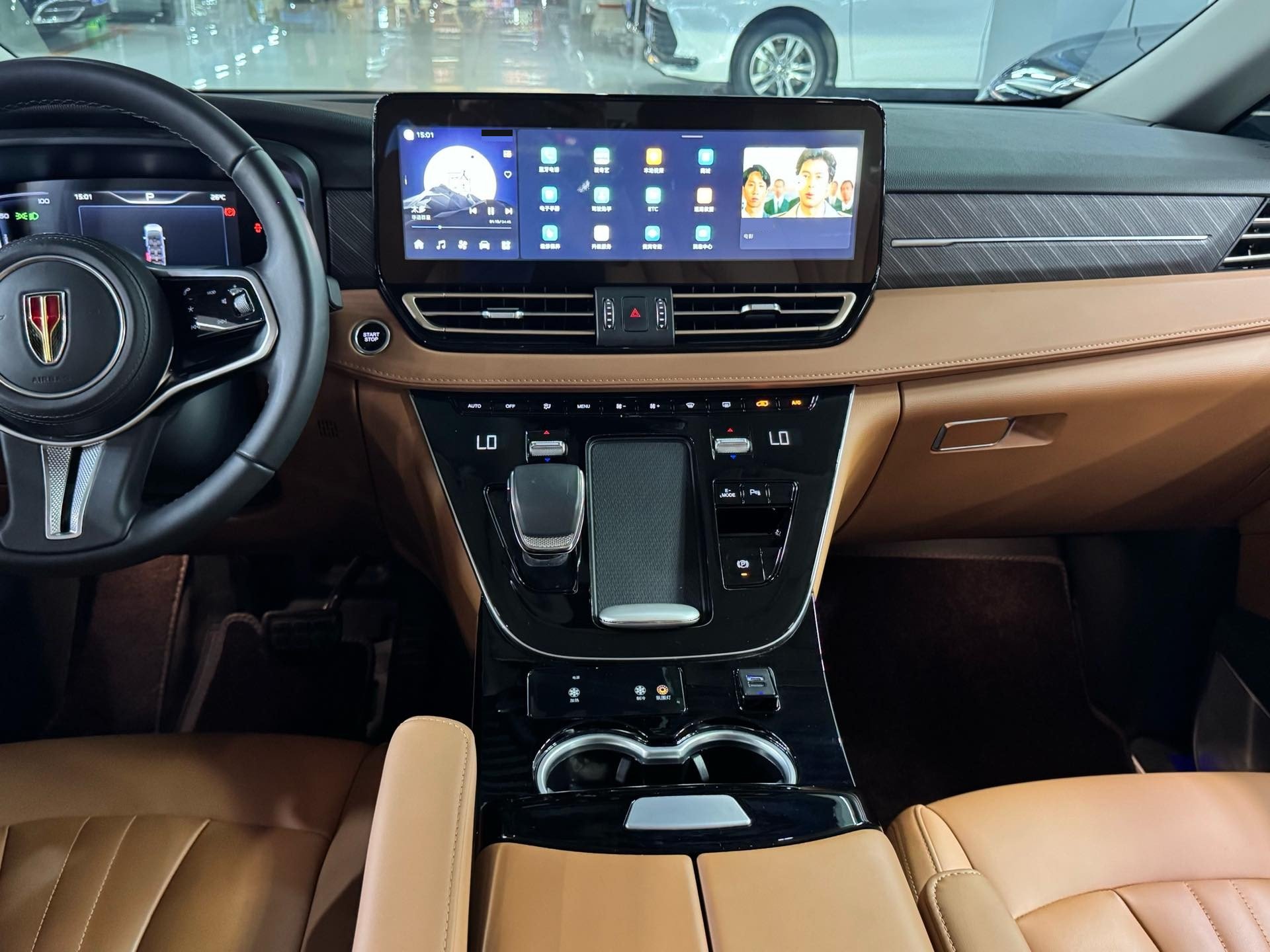红旗 2024款 HQ9 PHEV 2.0T 四驱商务版
