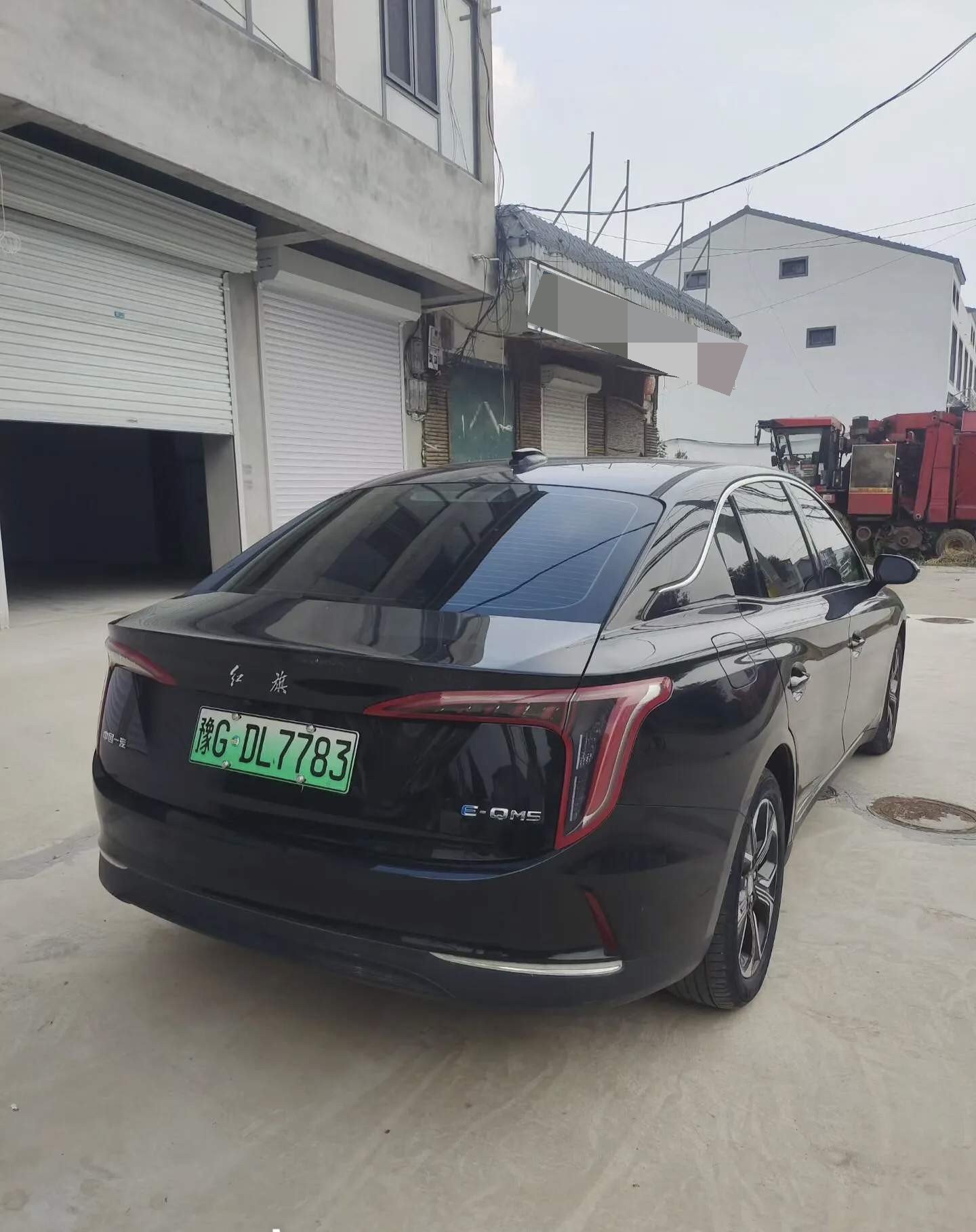 Hongqi E-QM5 2021 Charging Didi Edition