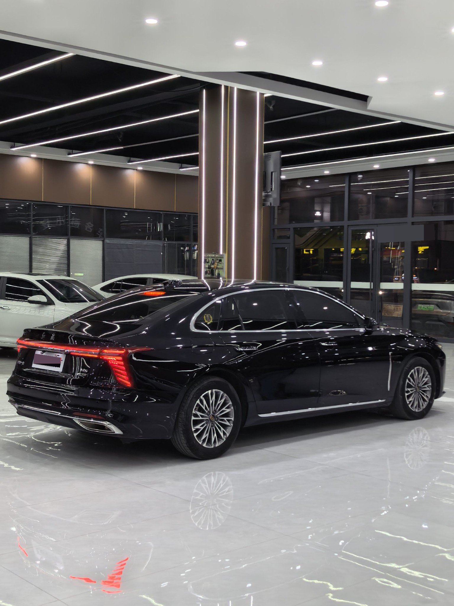 Hongqi H5 2023 1.5T Smart Link Qiyun Edition