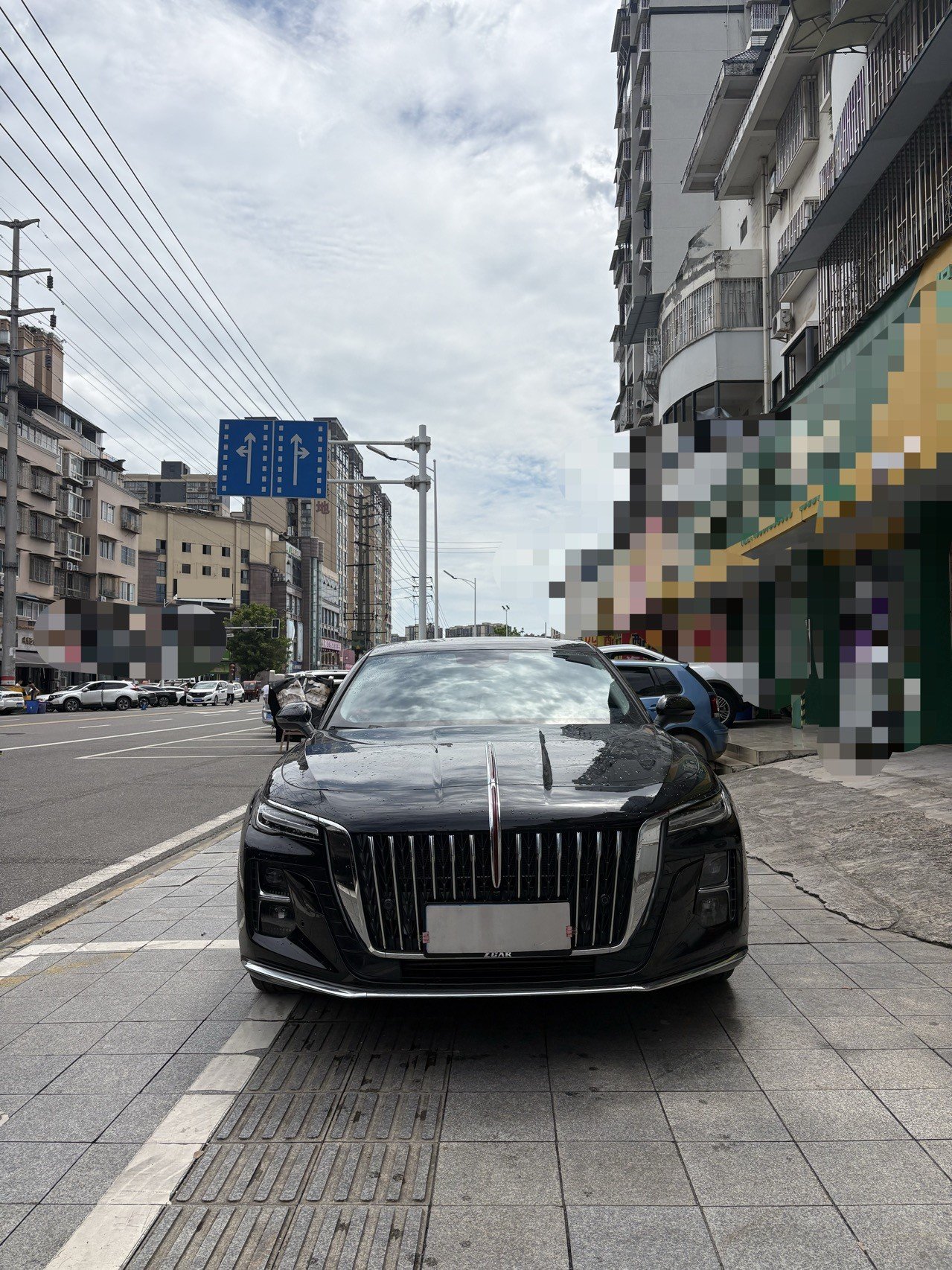 红旗 2025款 H5 1.5T 旗韵50万辆纪念版