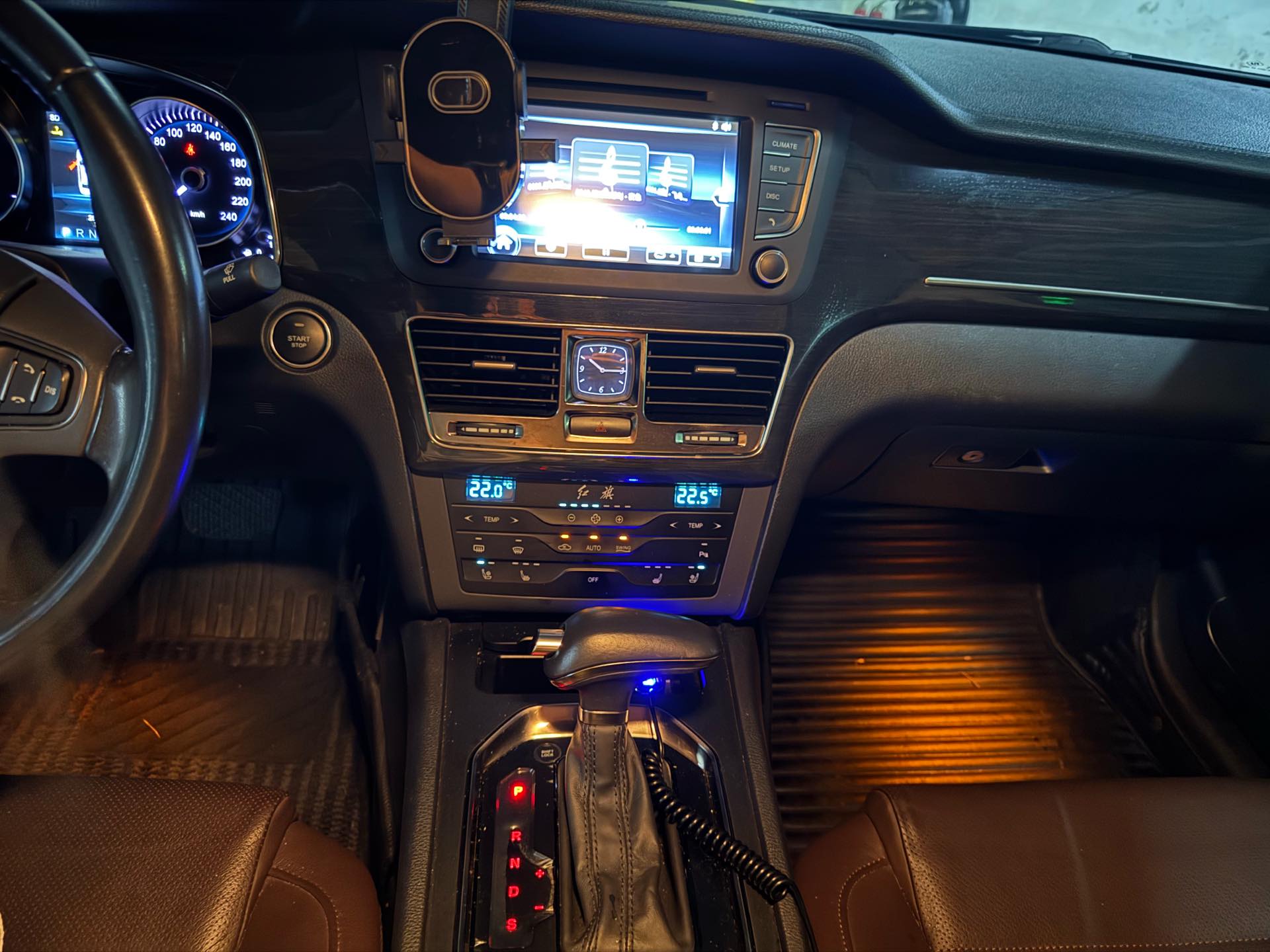 红旗 2018款 H7 2.0T 35T 精英版