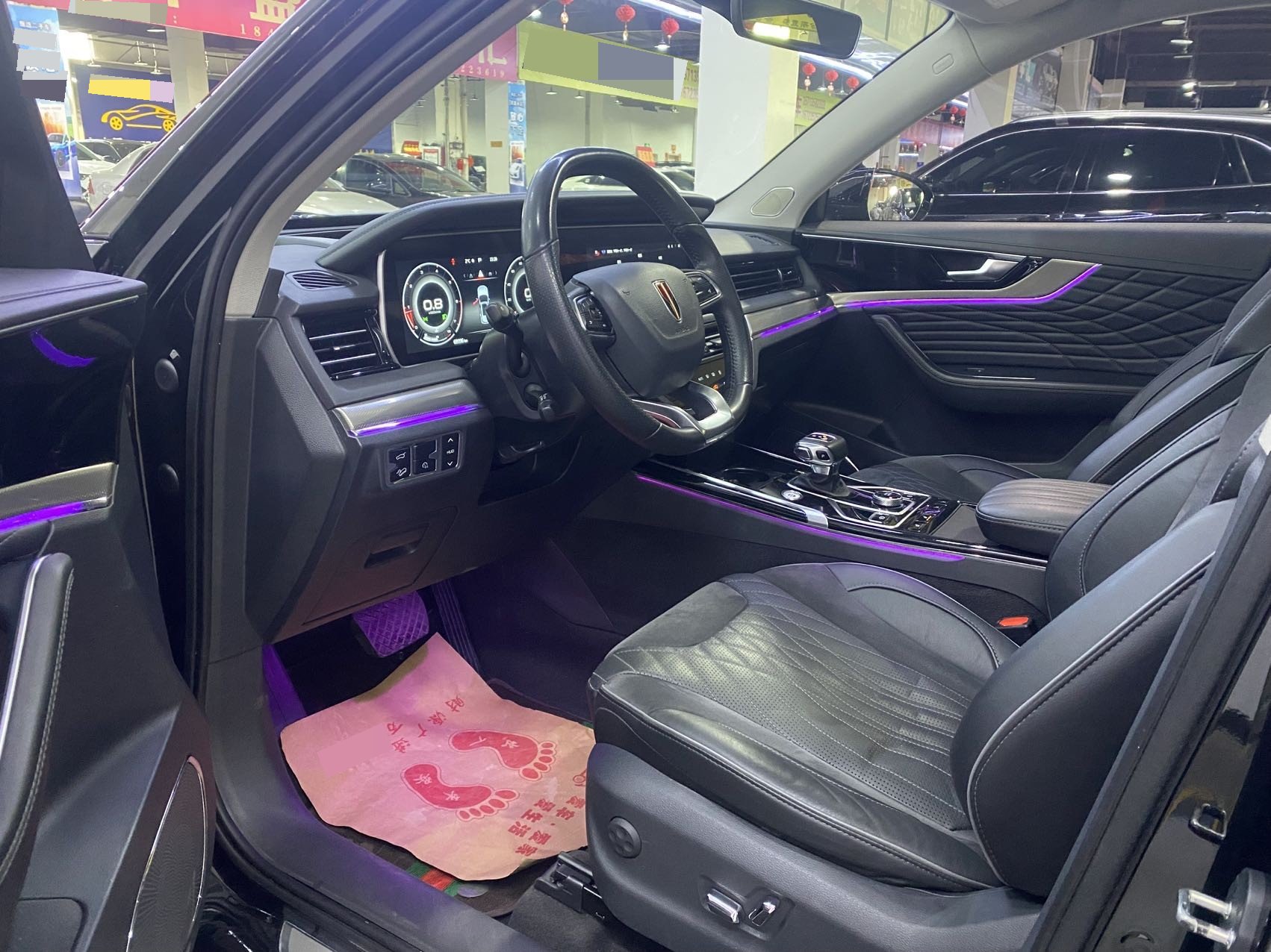 红旗 2019款 HS5 2.0T 四驱智联旗享版