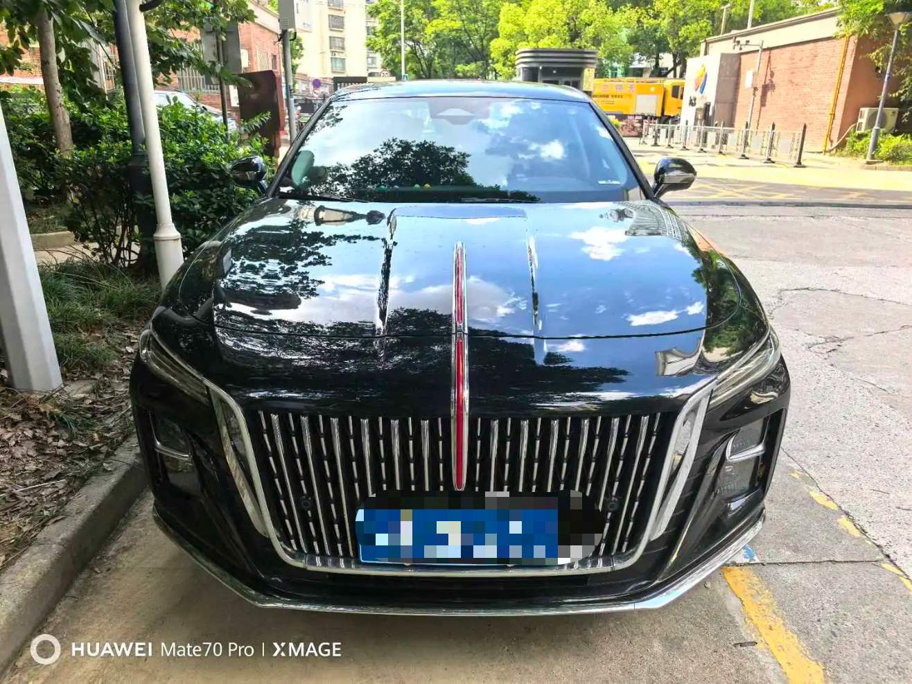 Hongqi H5 2024 2.0T Smart Connect Qi Chang Edition