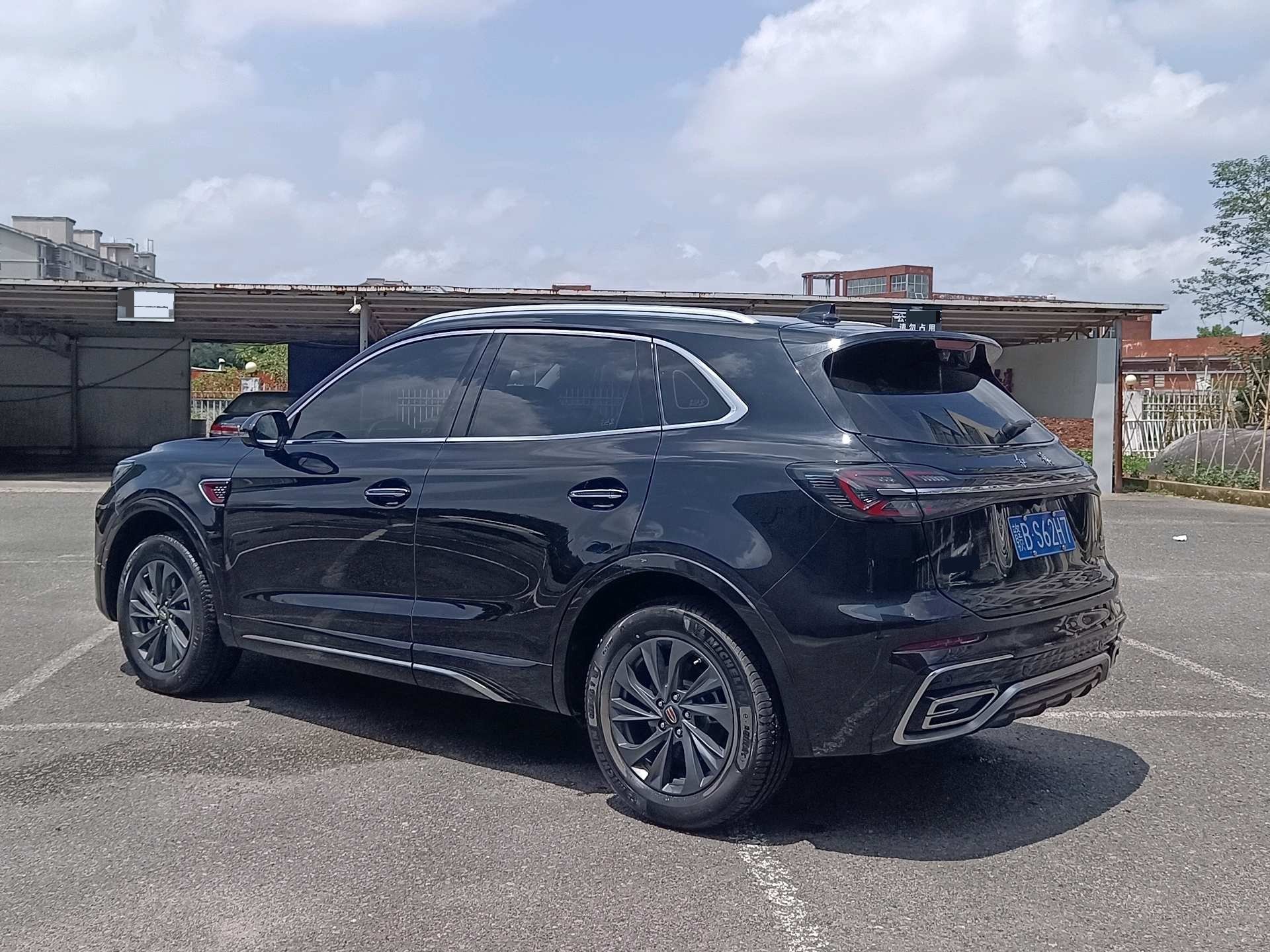 Hongqi HS5 2023 2.0T Qixiang Pro