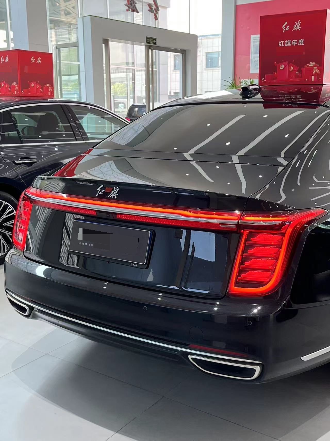 红旗 2022款 H9 48V 2.0T 智联旗享版