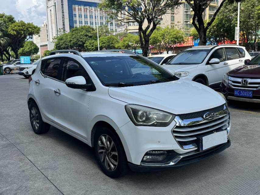 JAC 2016 Refine S2 1.5 CVT Luxury Intelligent Dual-Tone