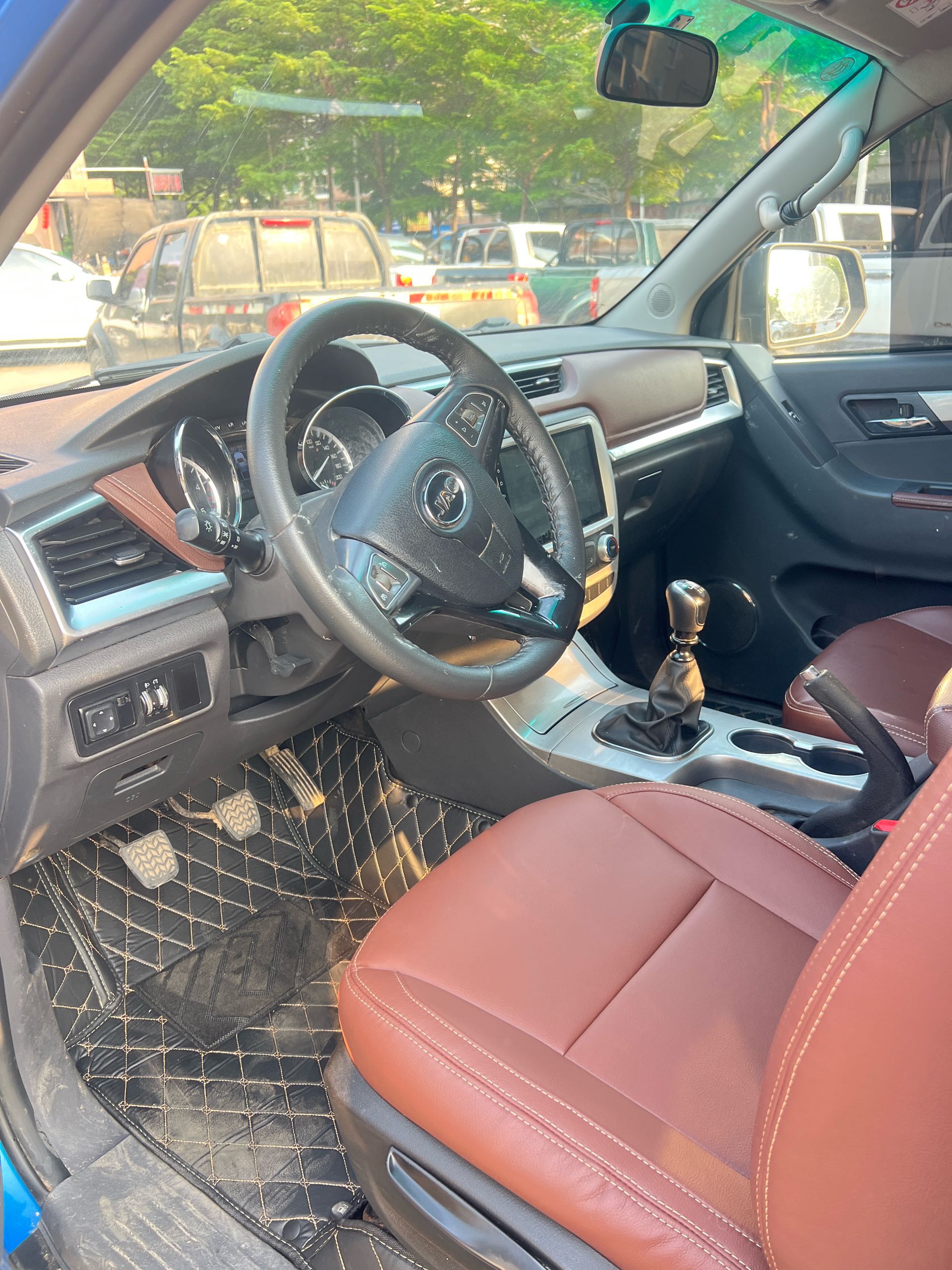 JAC 2020 Shuailing T8 2.0T