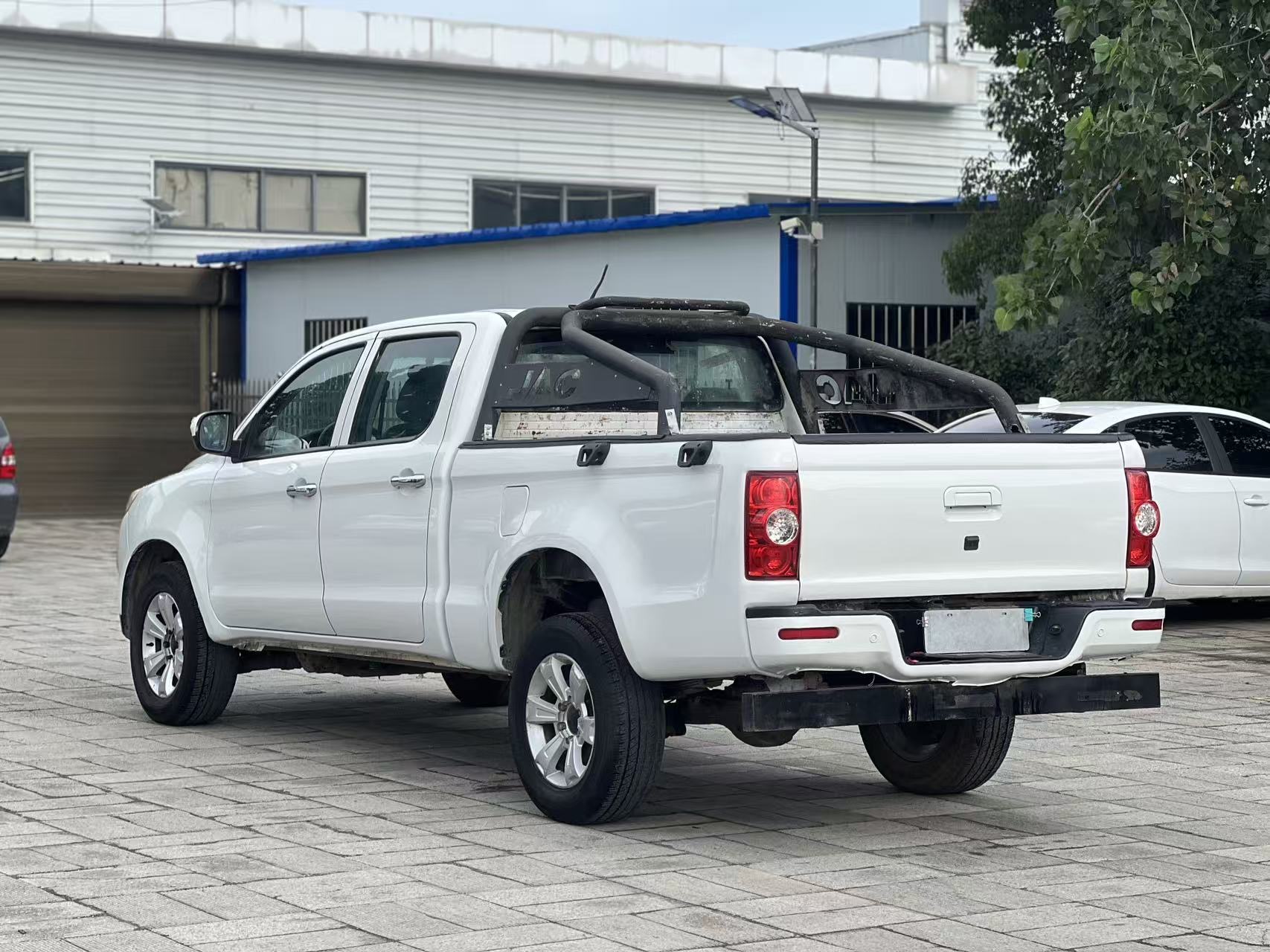 JAC 2019 Shuailing T8 2.0T