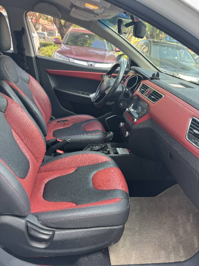 JAC 2016 Refine S2 1.5 CVT Luxury Intelligent Dual-Tone