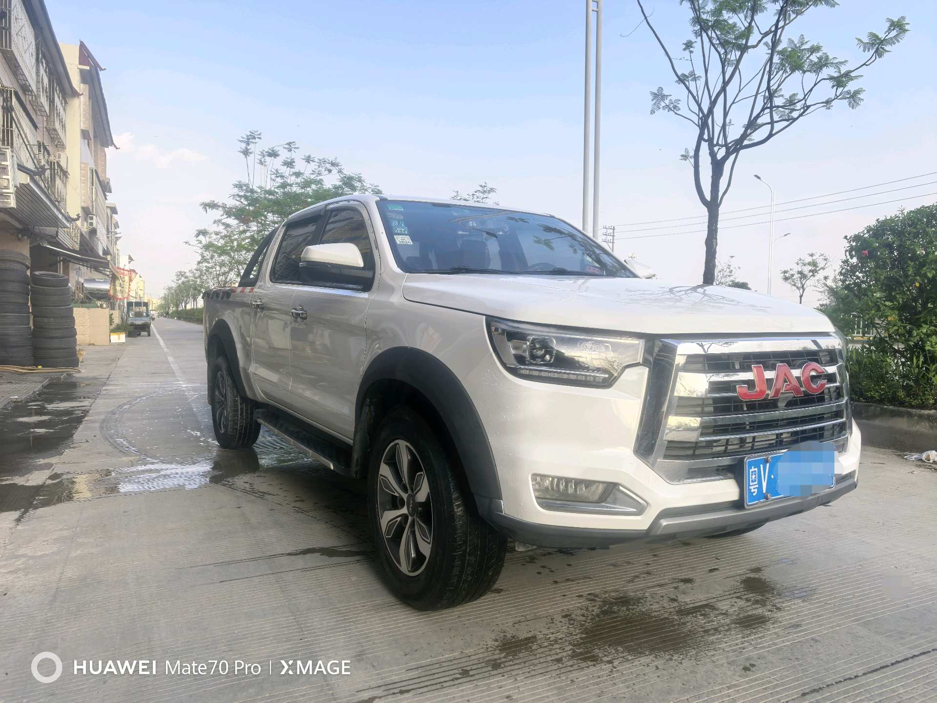 JAC 2018 Shuailing T8 2.0T 2WD Smart Connect Large Double Cab