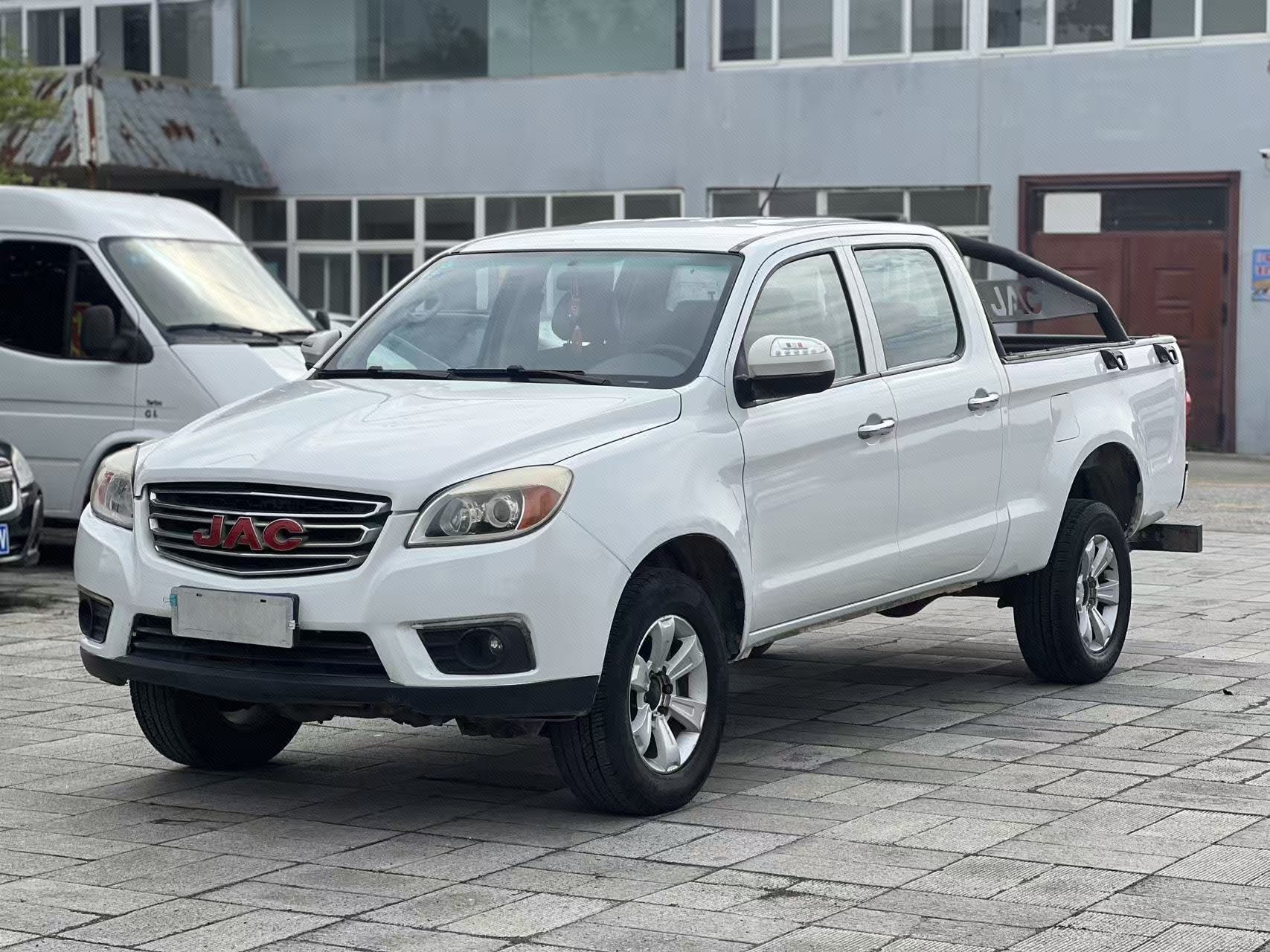 JAC 2019 Shuailing T8 2.0T