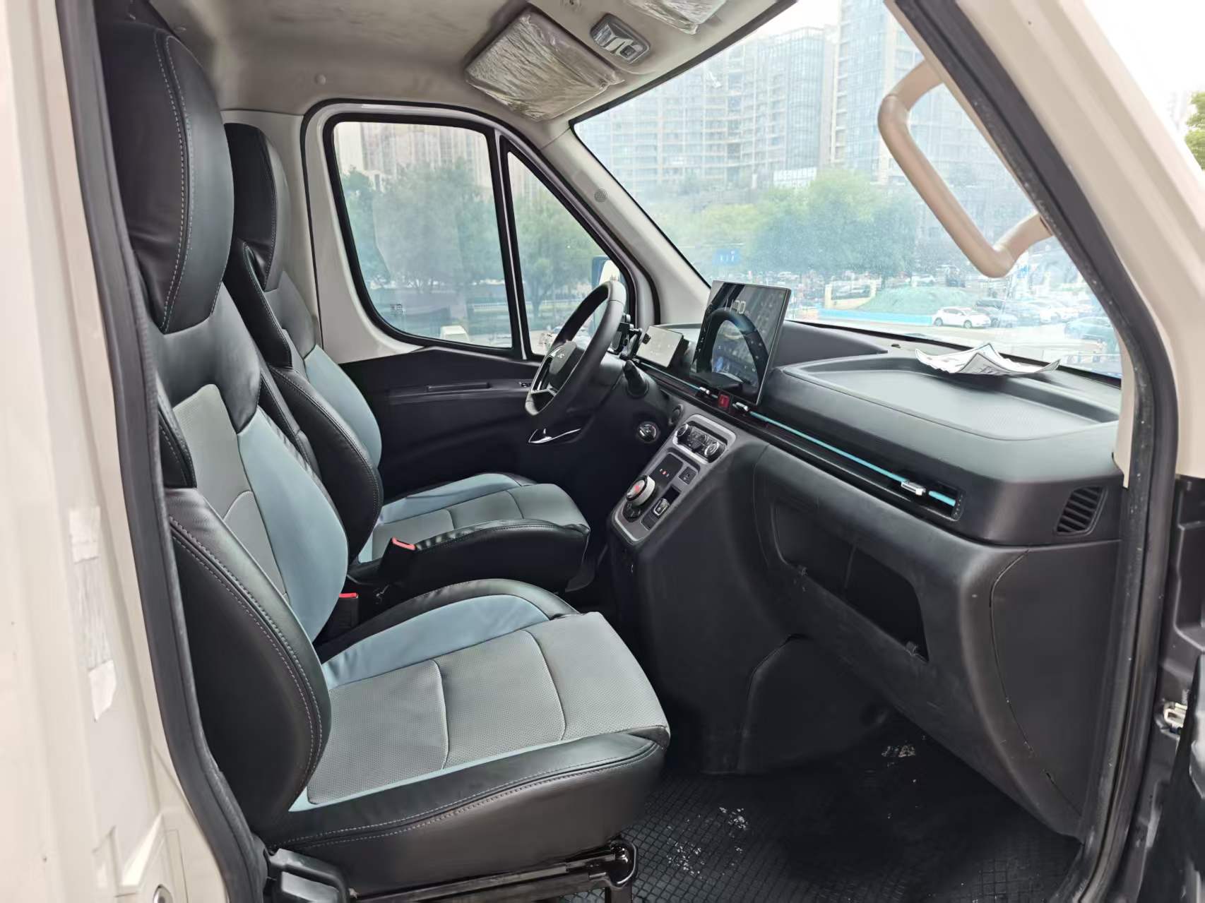 JAC 2024 Van Baolu V8 Linghang Edition Guoxuan High-Tech