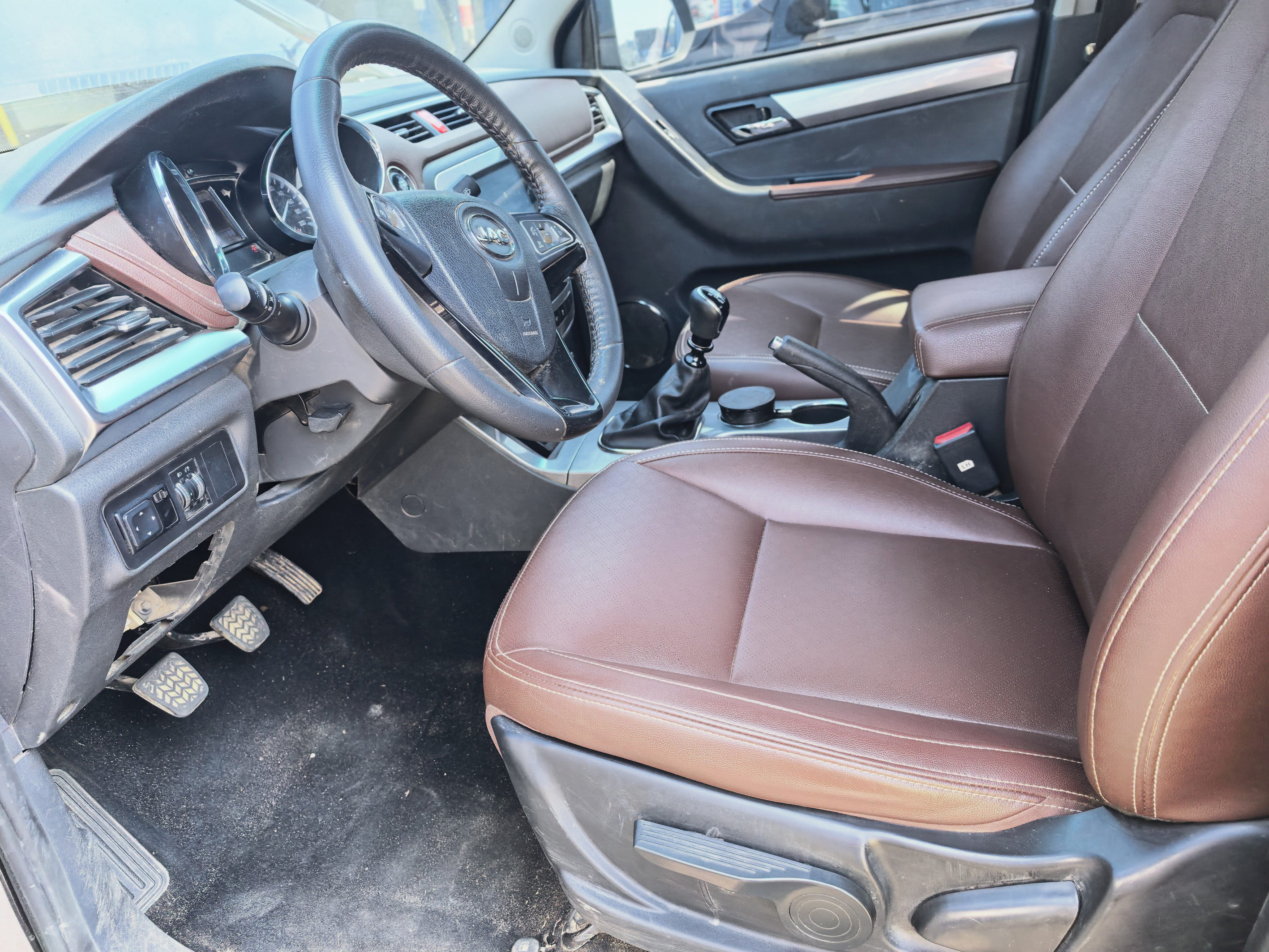 JAC 2020 Shuailing T8 2.0T