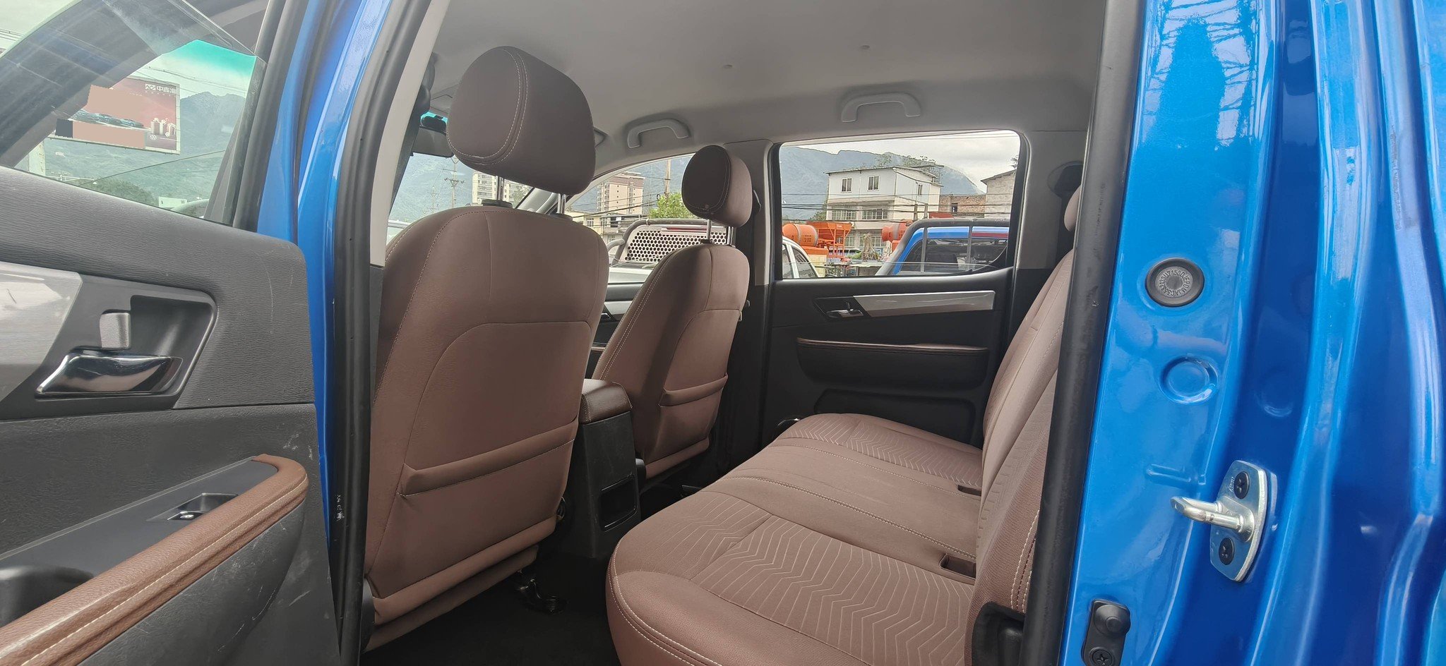 JAC 2018 Shuailing T8 2.0T 4WD Comfort Standard Double