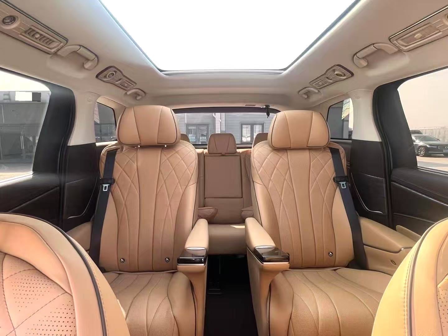 Denza 2025 Denza D9 EV FWD Premium Voyage