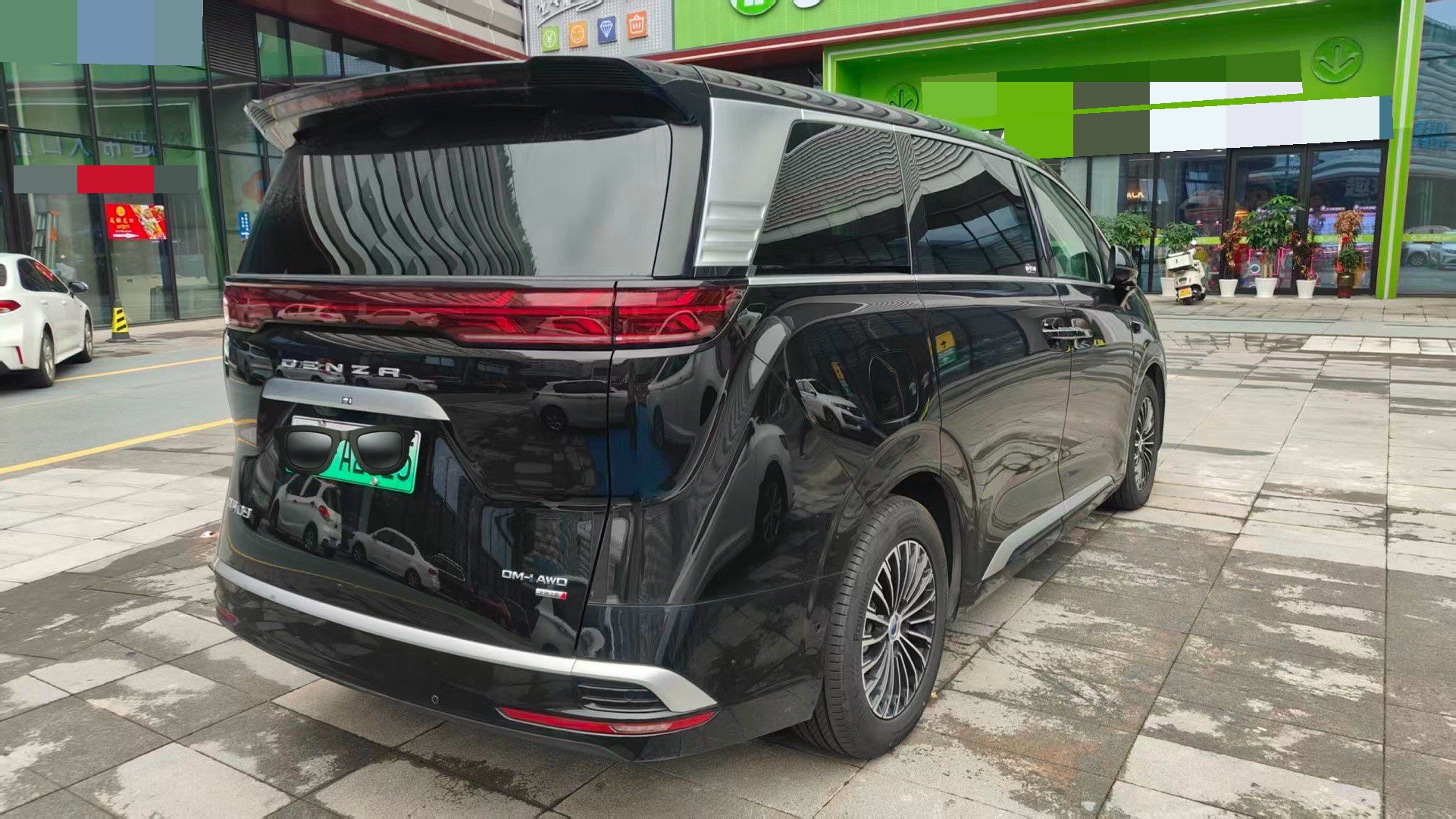 Denza 2025 Denza D9 DM-i 1.5T CVT Four-Wheel Drive Premium Voyage