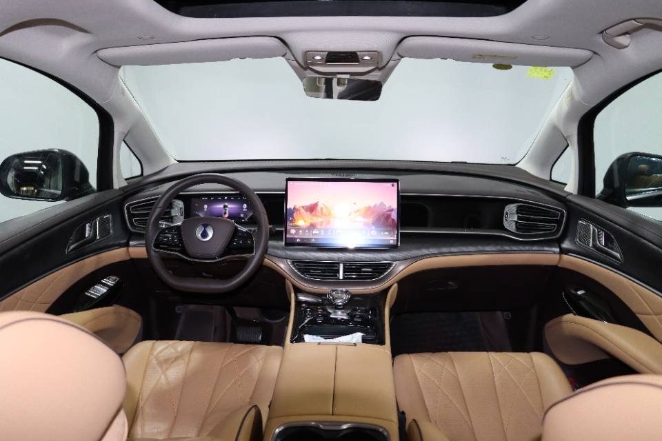 Denza 2024 Denza D9 DM-i 1.5T CVT 1050 Premium