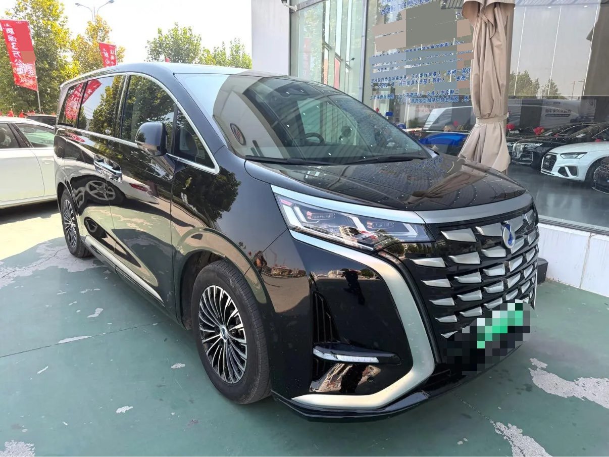 Denza 2022 Denza D9 DM-i 1.5T CVT 970 AWD Flagship