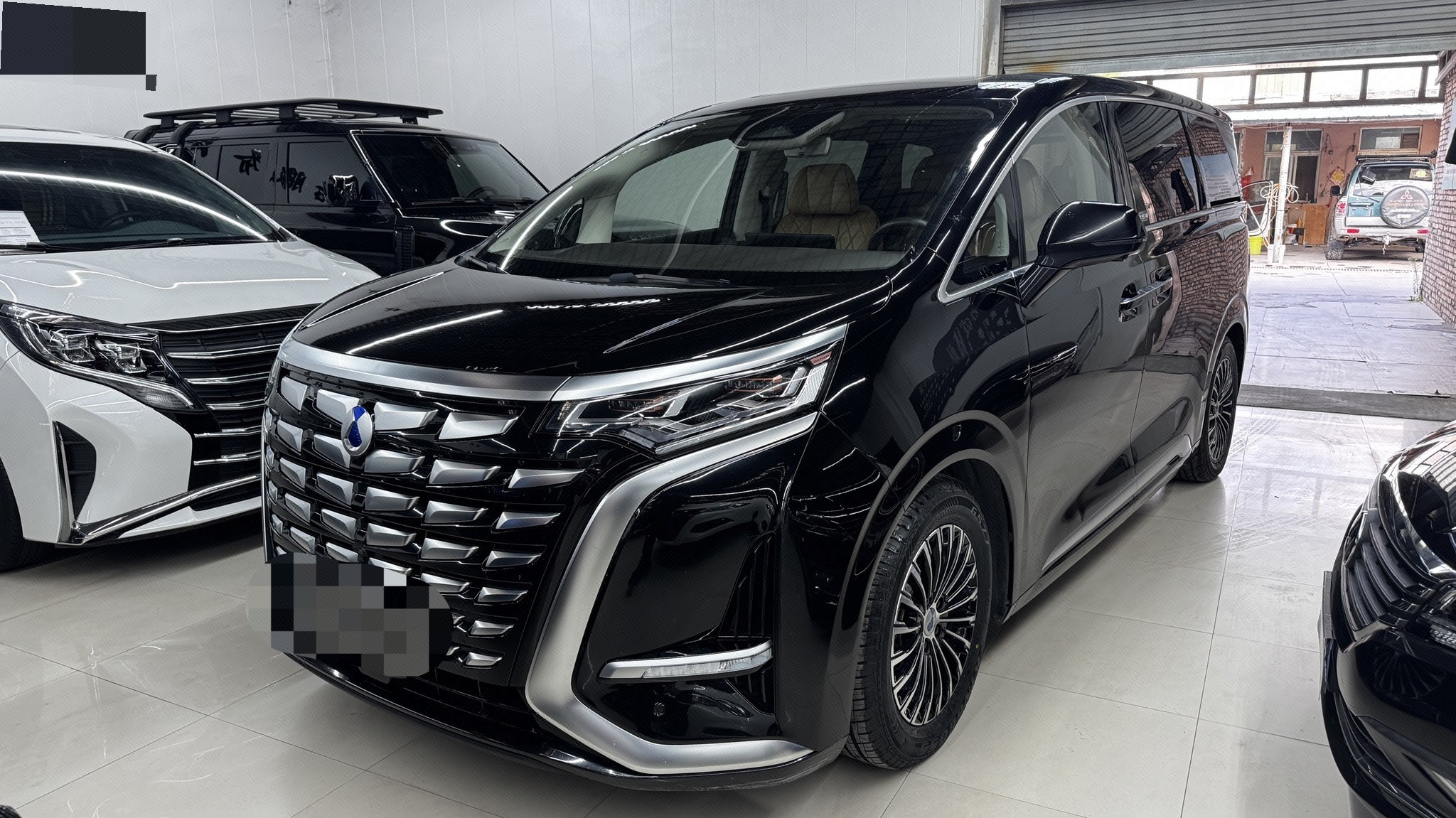 Denza 2024 Denza D9 DM-i 1.5T CVT 970 Luxury