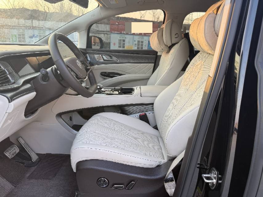 Denza 2025 Denza D9 DM-i 1.5T CVT Smart Driving 1020 AWD Premium