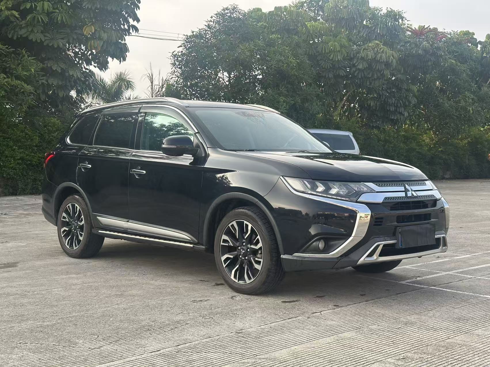 Mitsubishi Outlander 2019 2.4 CVT 4WD 7-Seater