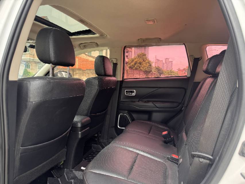 Mitsubishi Outlander 2018 2.4 CVT 4WD Elite 5-Seater