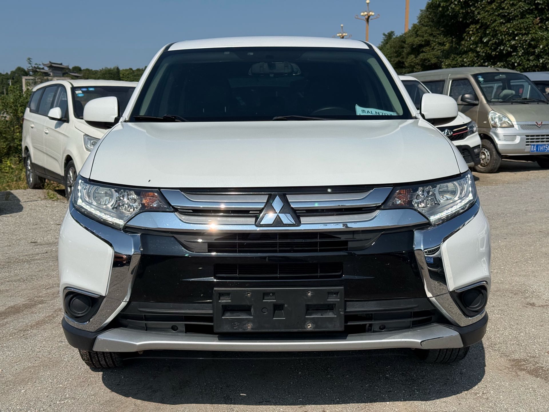 Mitsubishi Outlander 2017 2.0 CVT 2WD Glory 5-Seater