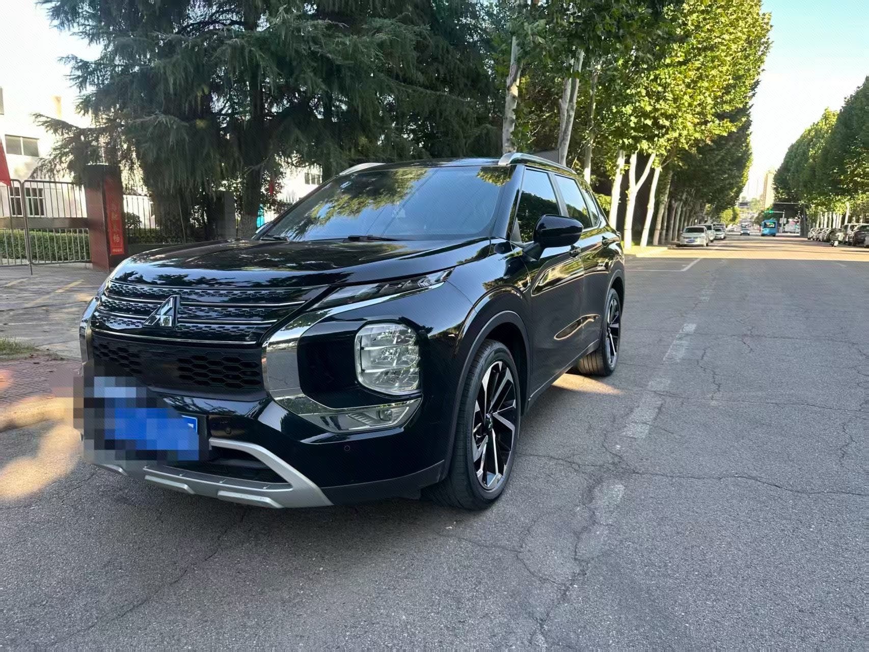Mitsubishi Outlander 2023 48V 1.5T CVT AWD Excellence 5-Seater