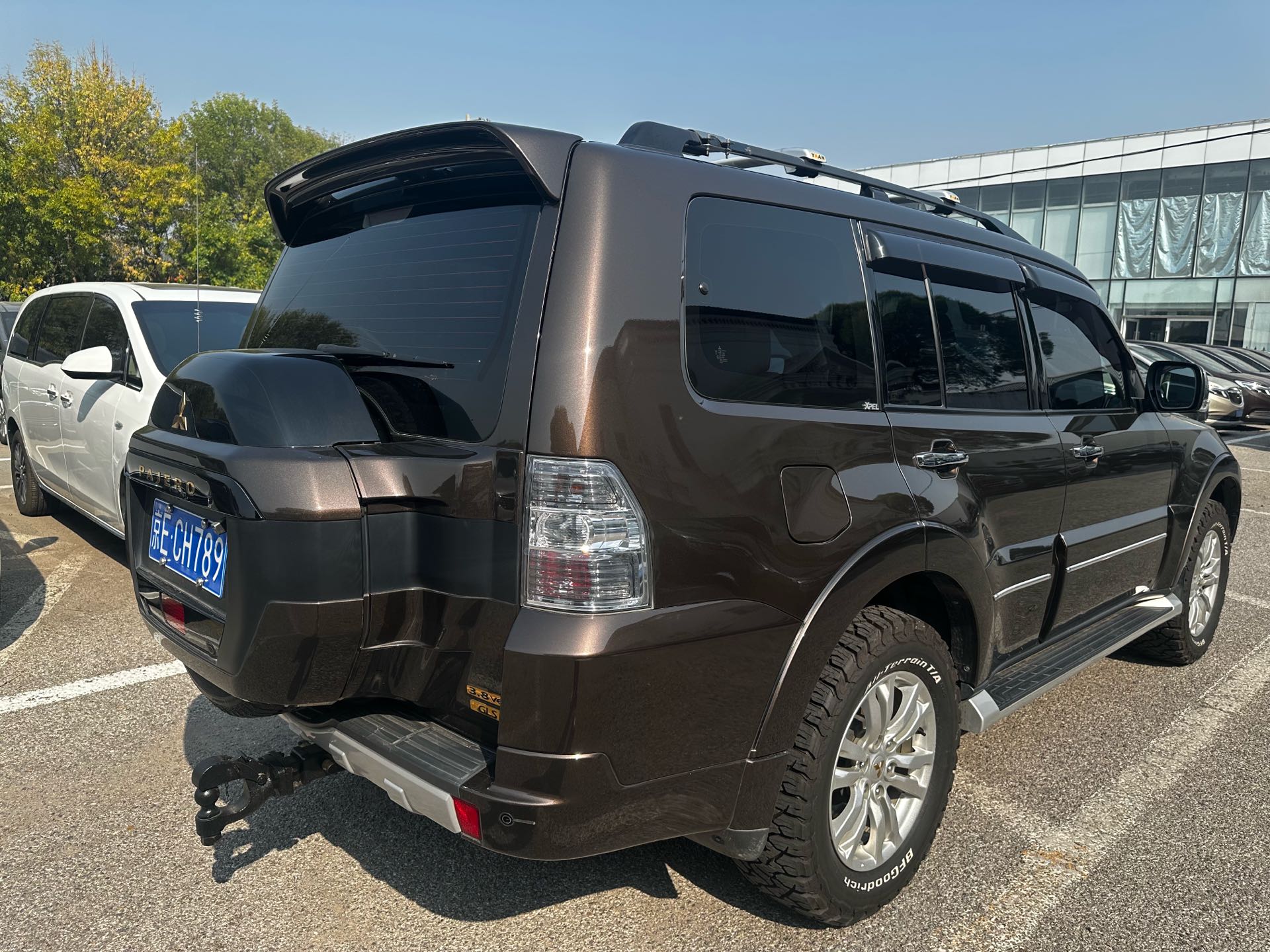 Mitsubishi Pajero 2017 3.8 Middle East Version