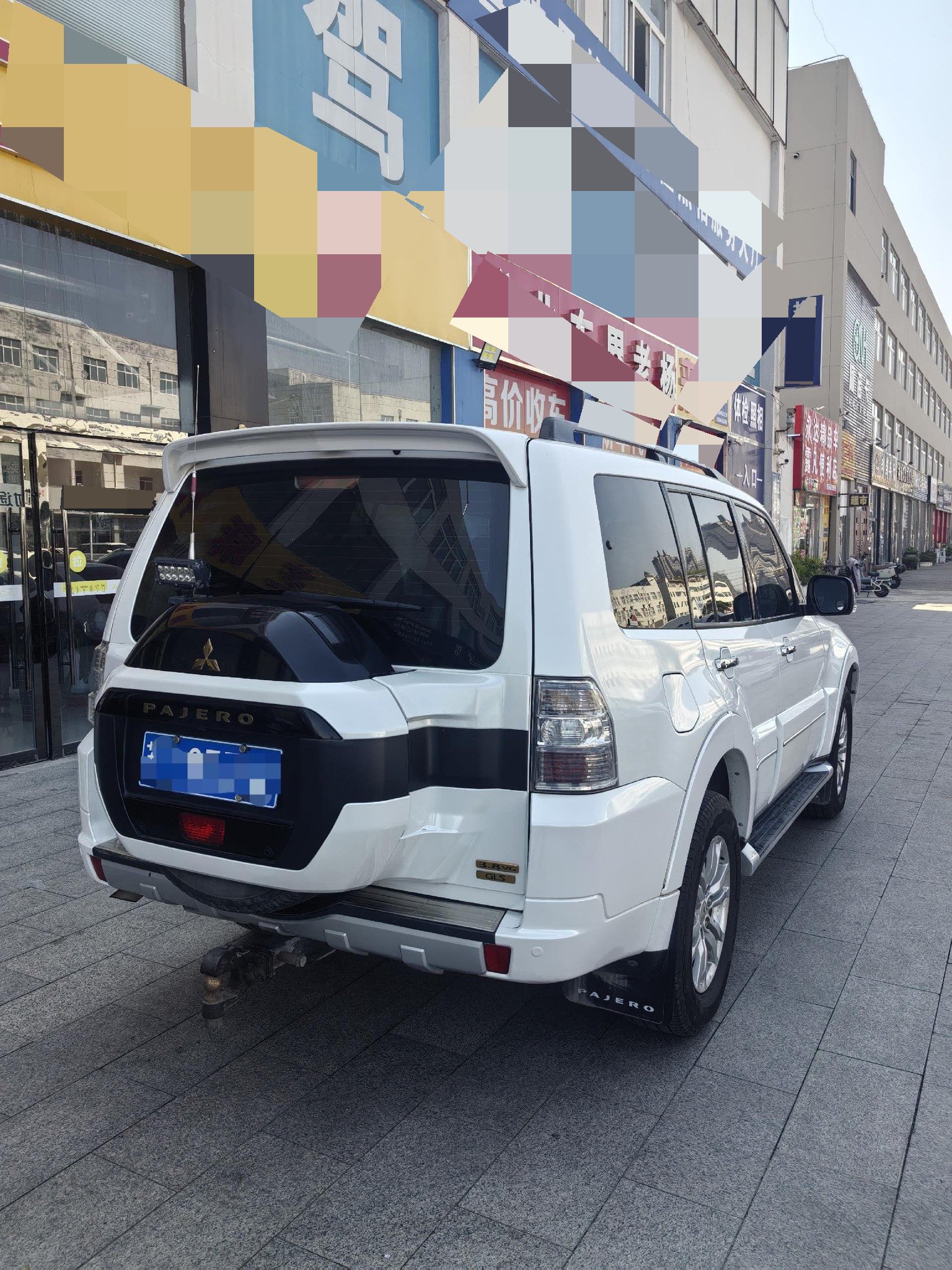 Mitsubishi Pajero 2017 3.8 Middle East Version