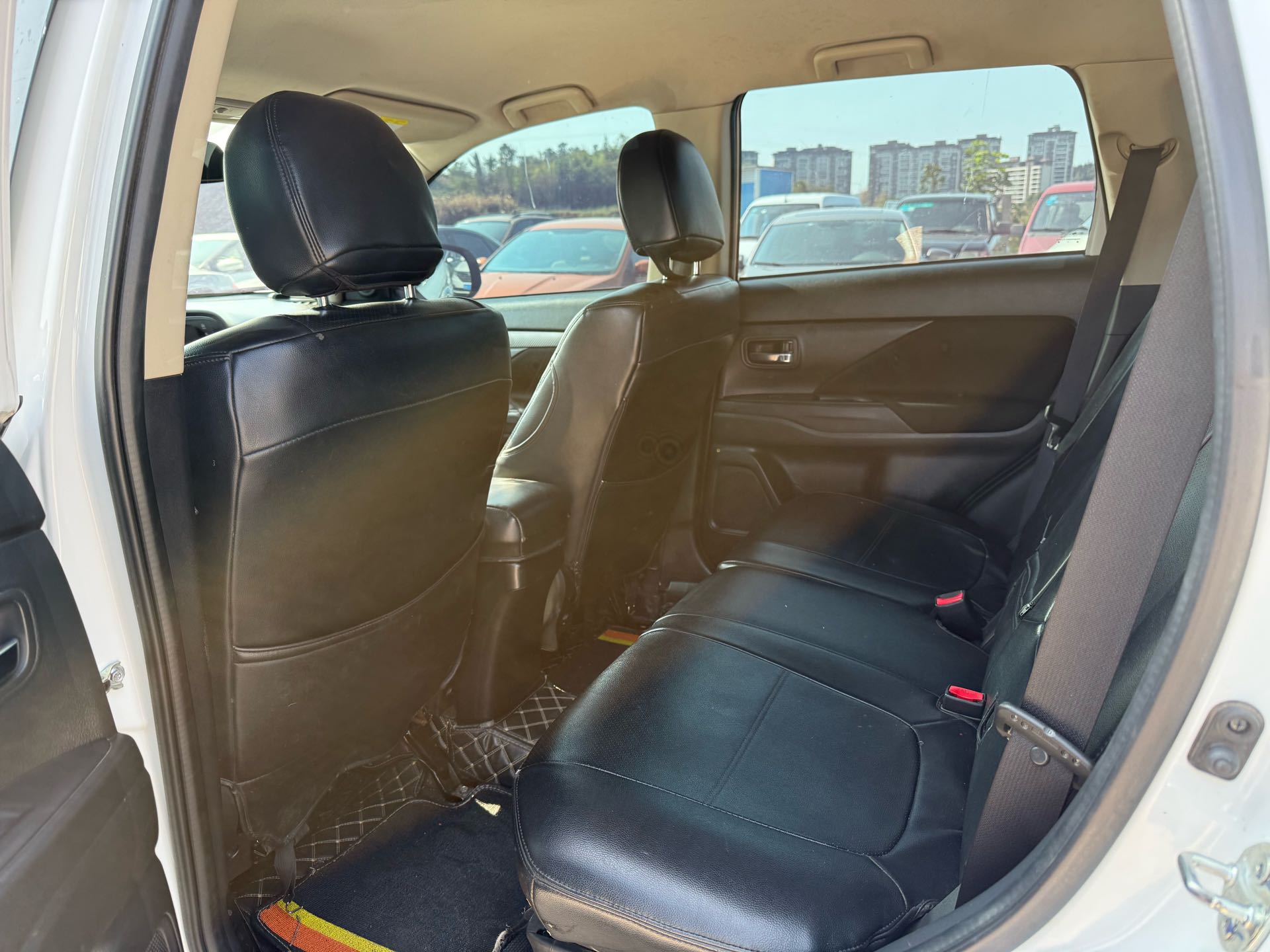 Mitsubishi Outlander 2017 2.0 CVT 2WD Glory 5-Seater