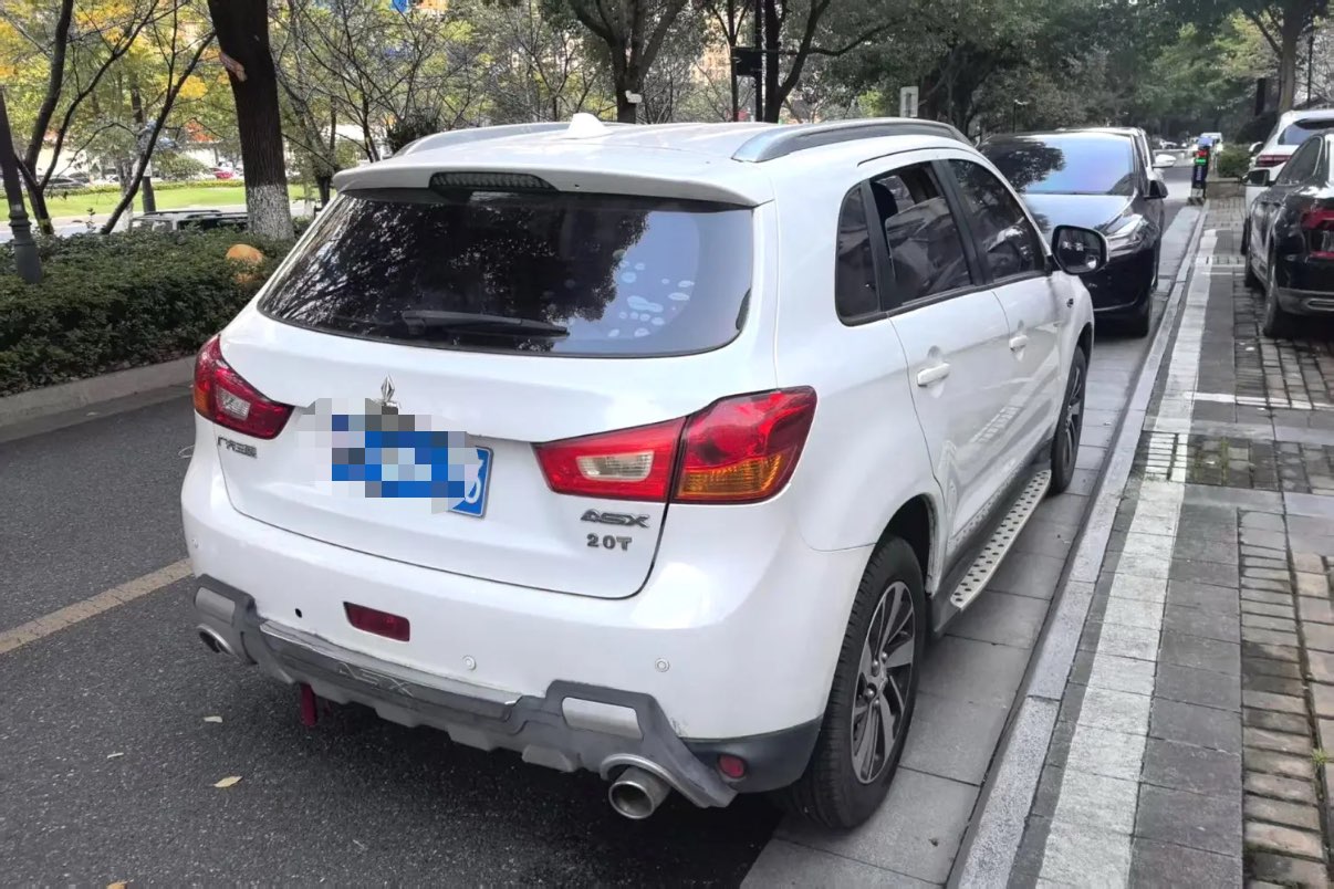 Mitsubishi ASX 2016 1.6 2WD Pioneer
