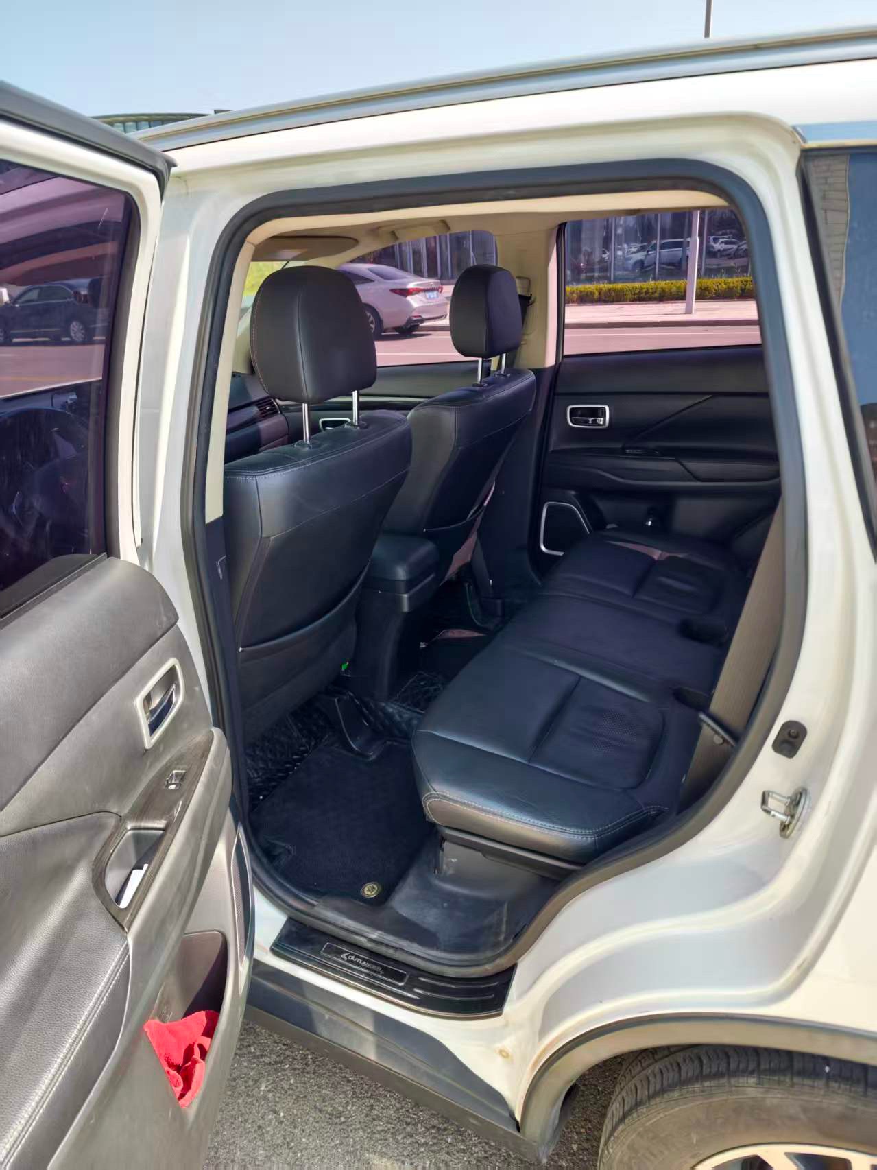 Mitsubishi Outlander 2018 2.0 CVT 2WD 7-Seater