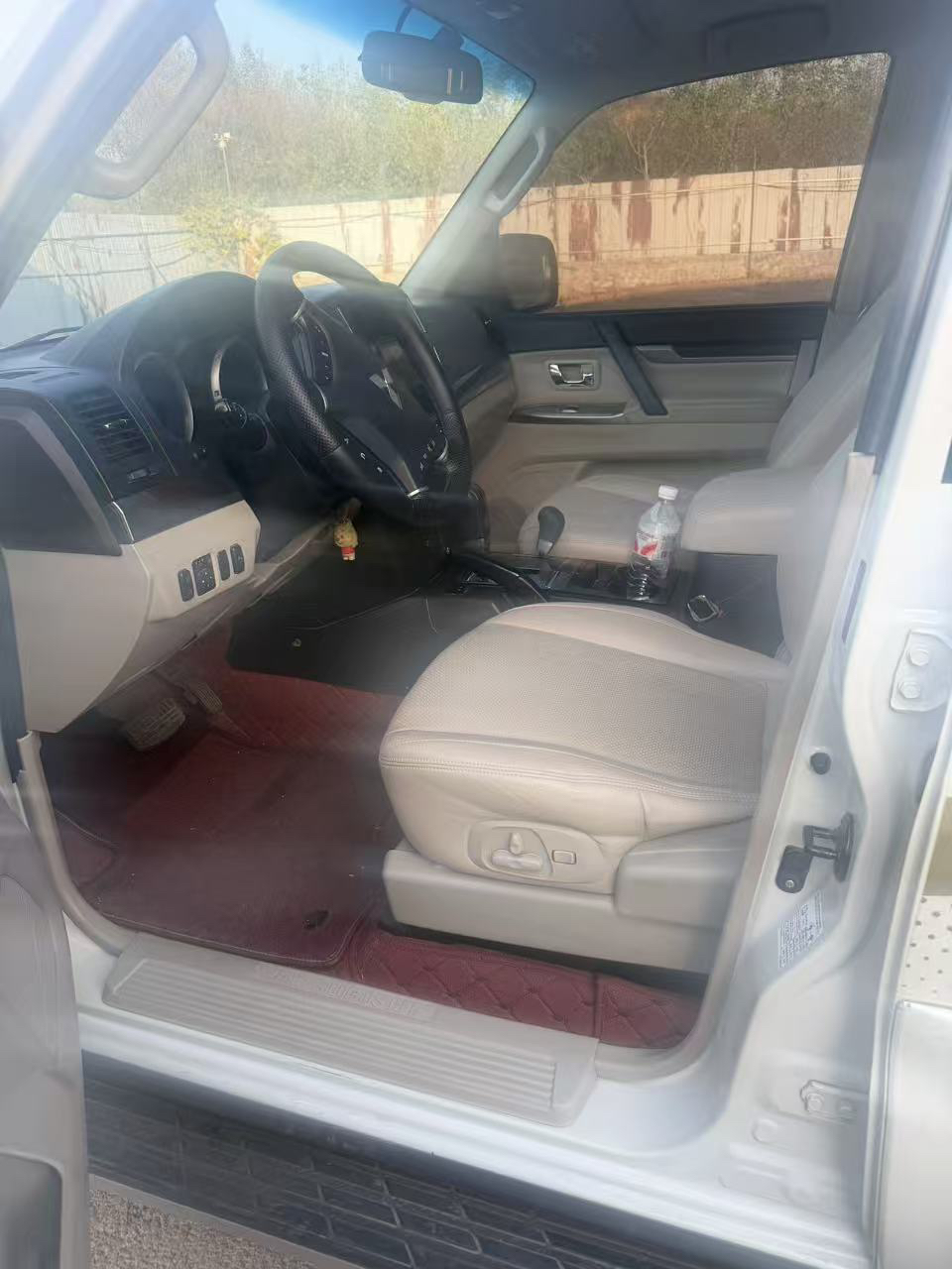 Mitsubishi Pajero 2018 Pajero 3.8 GLS Sunroof Single Differential