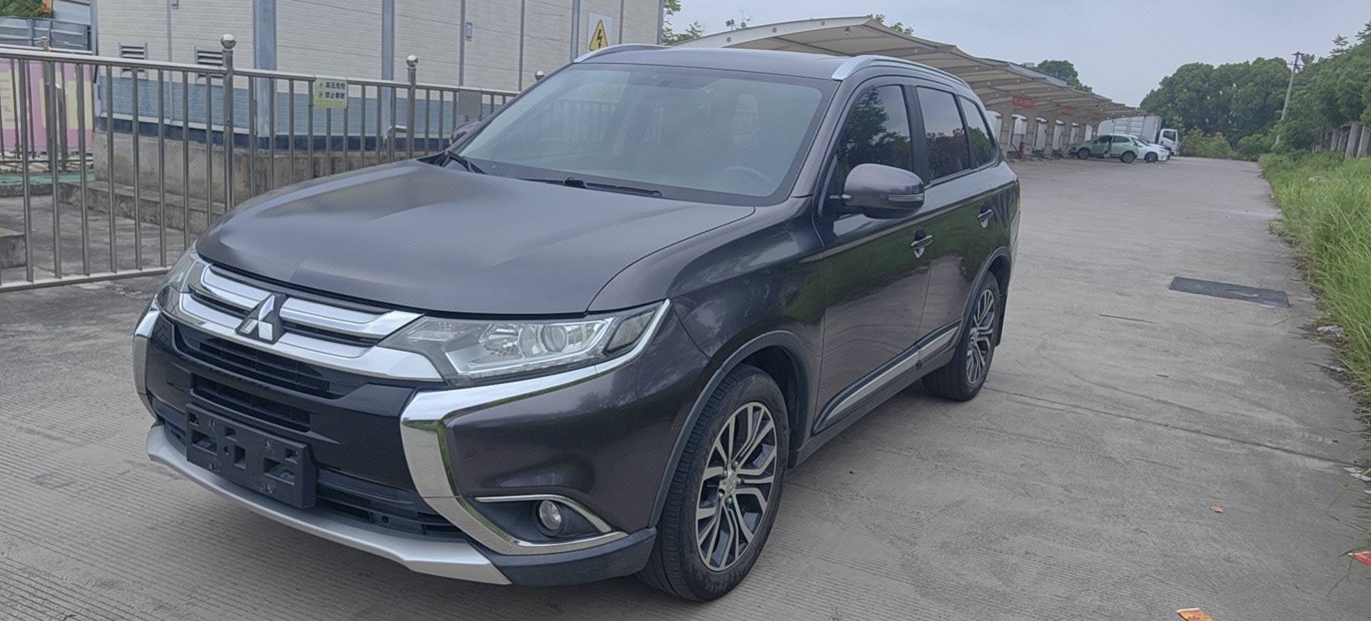 Mitsubishi Outlander 2018 2.0 CVT 2WD Glory 5-Seater