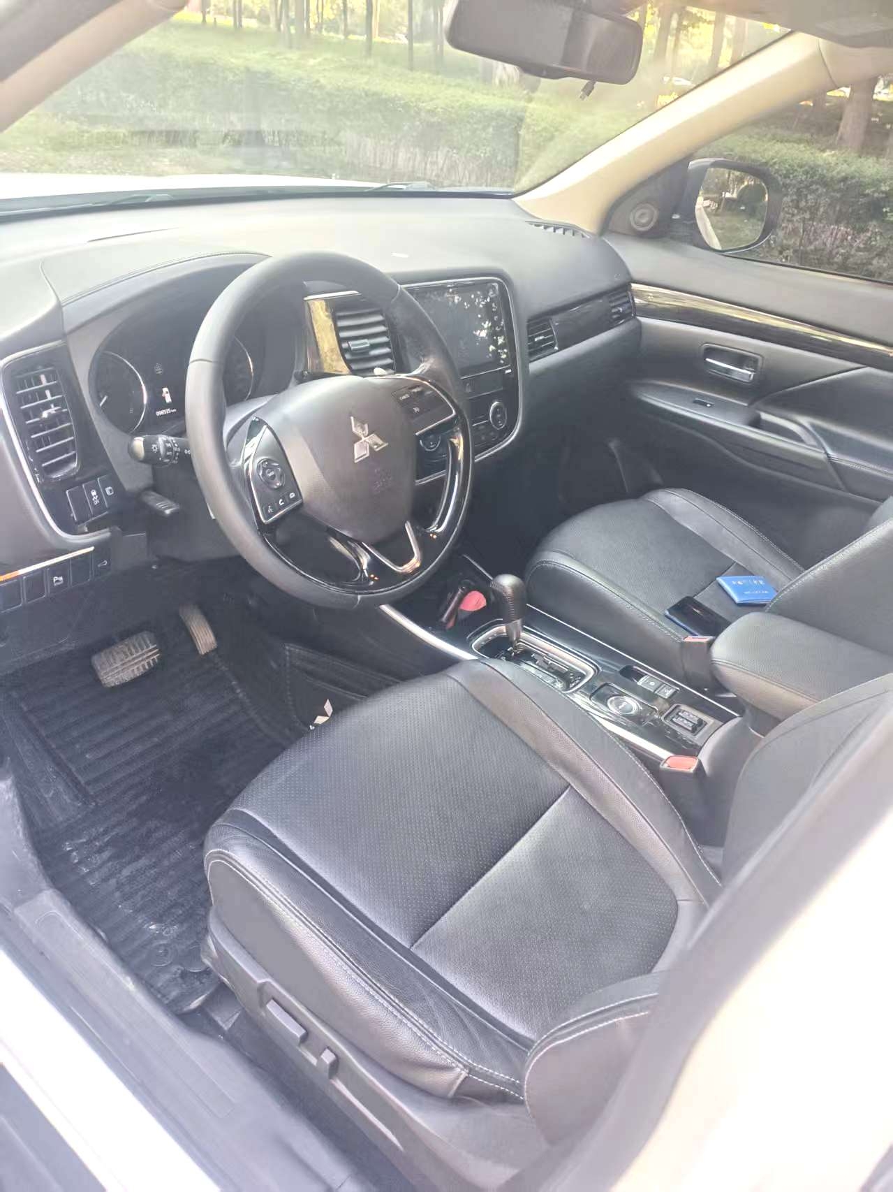 Mitsubishi Outlander 2018 2.4 CVT AWD Luxury 7-Seater