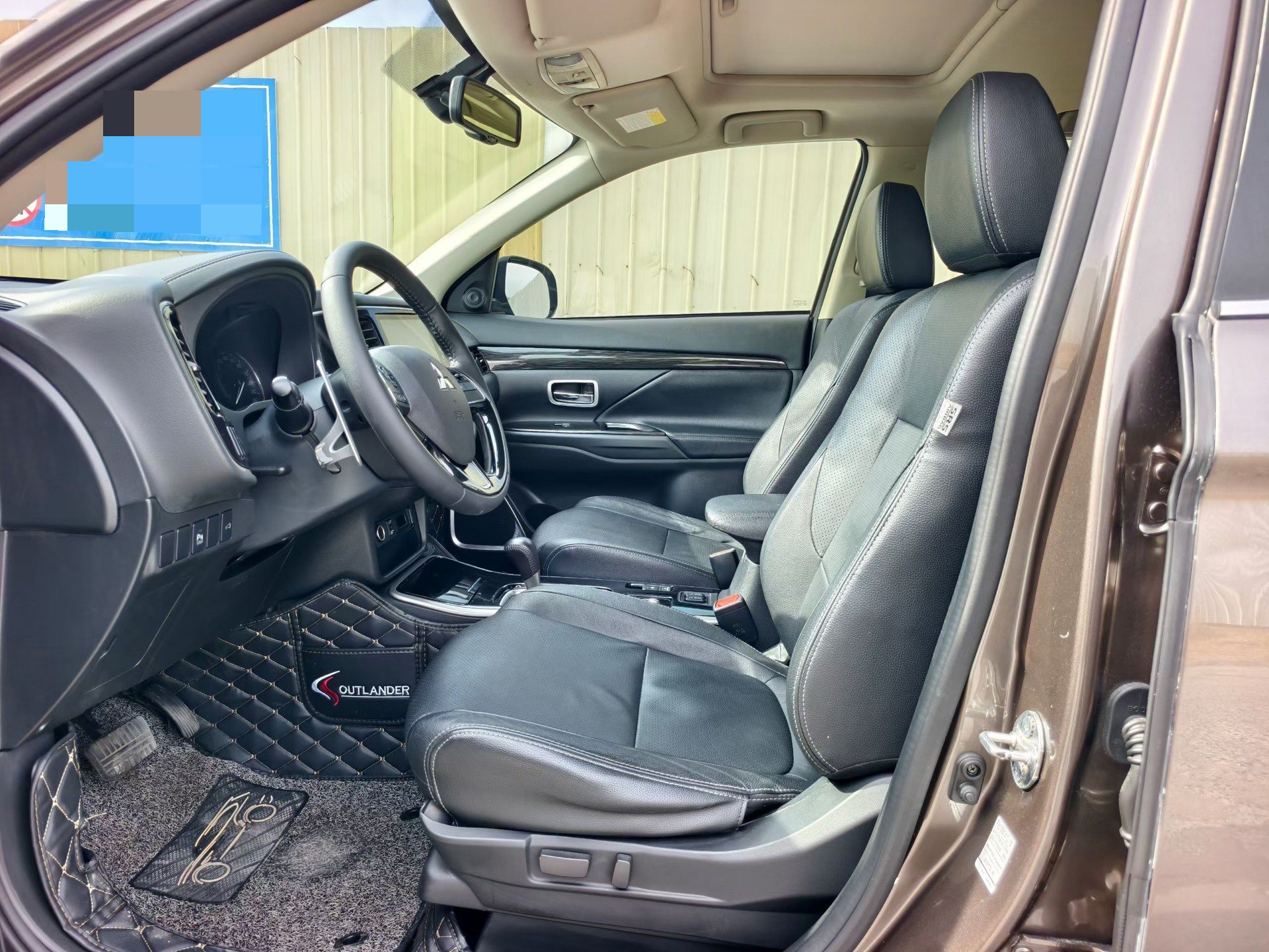 Mitsubishi Outlander 2018 2.4 CVT AWD Luxury 7-Seater