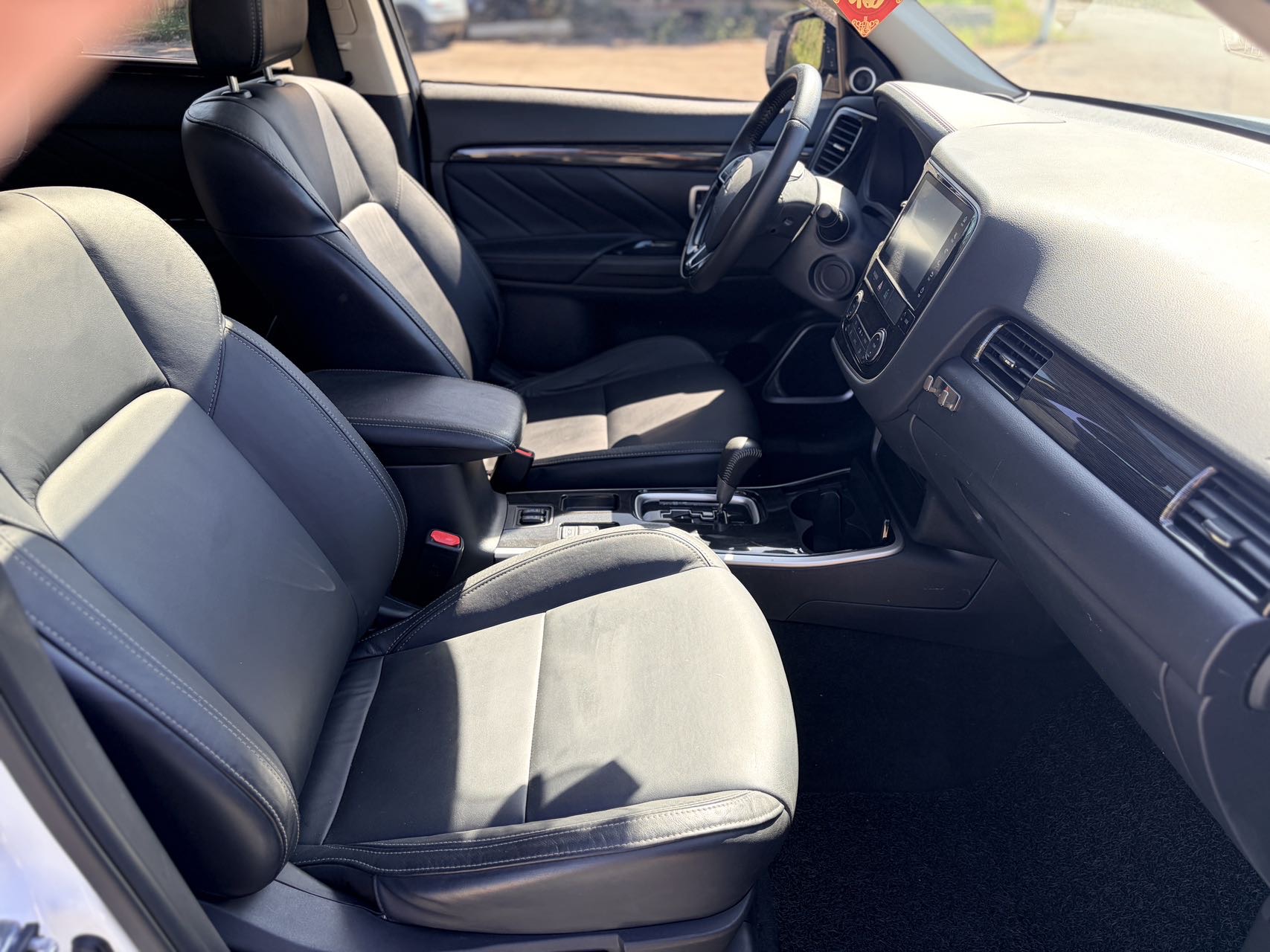 Mitsubishi 2019 Outlander 2.0 CVT 2WD 7-Seater