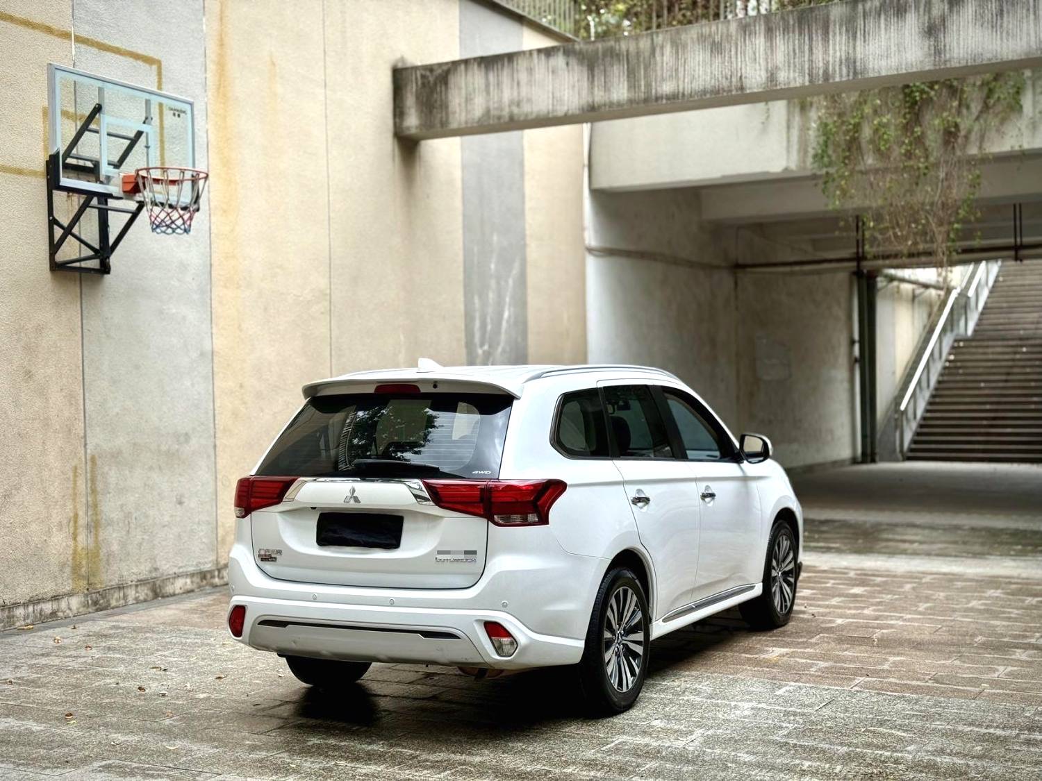 Mitsubishi 2021 Outlander 2.4 CVT 4WD 7-Seater