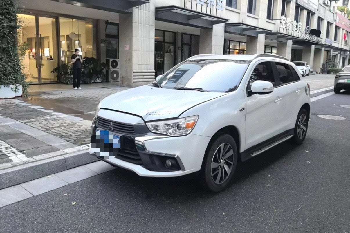 Mitsubishi ASX 2016 1.6 2WD Pioneer