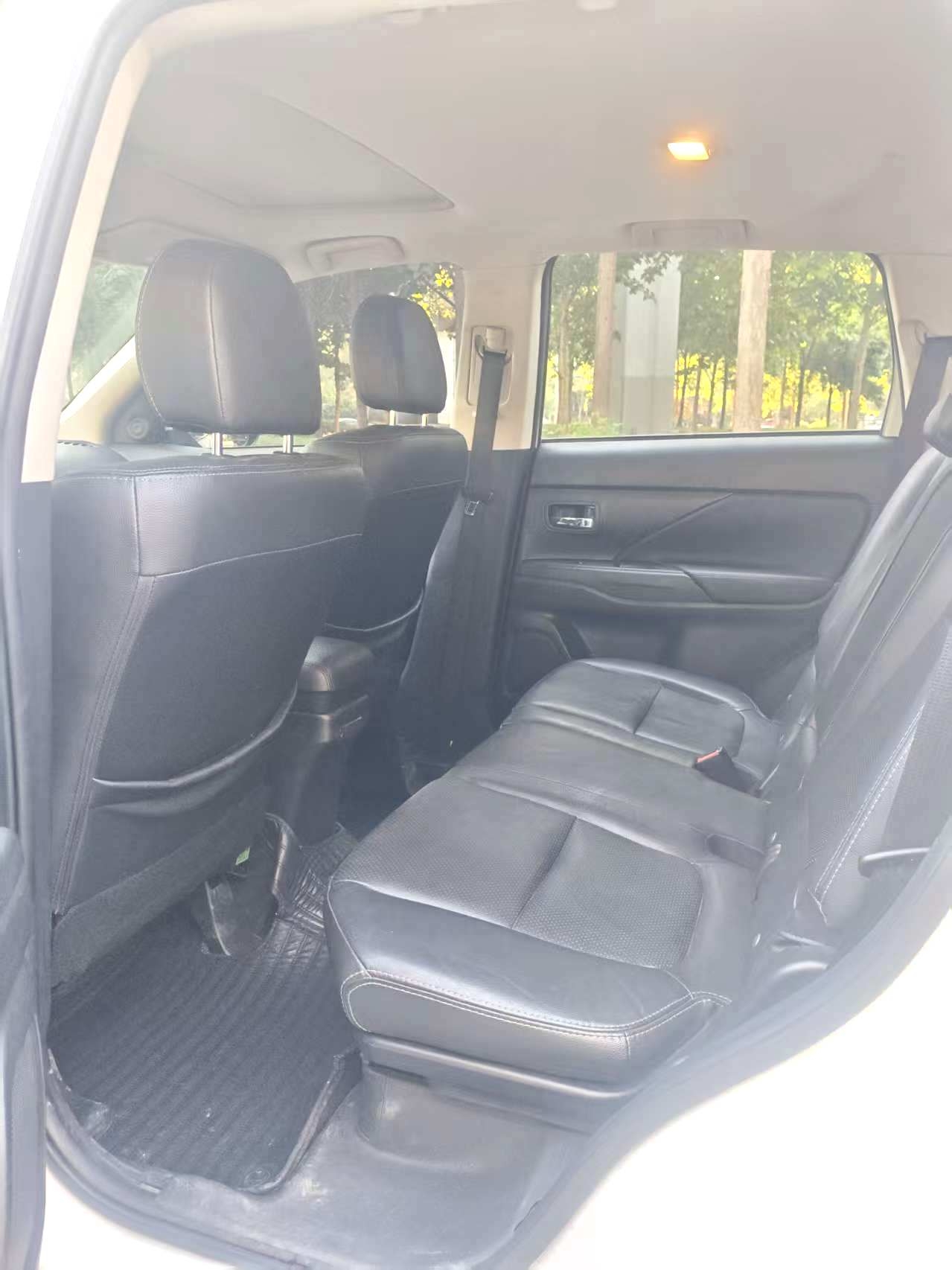 Mitsubishi Outlander 2018 2.4 CVT AWD Luxury 7-Seater